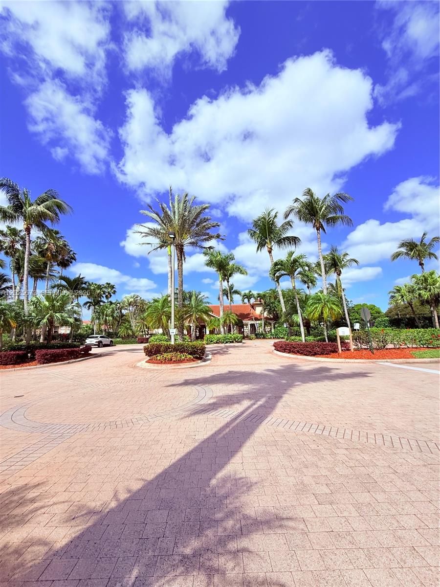 MURANO AT DELRAY BEACH CO - Residential Lease