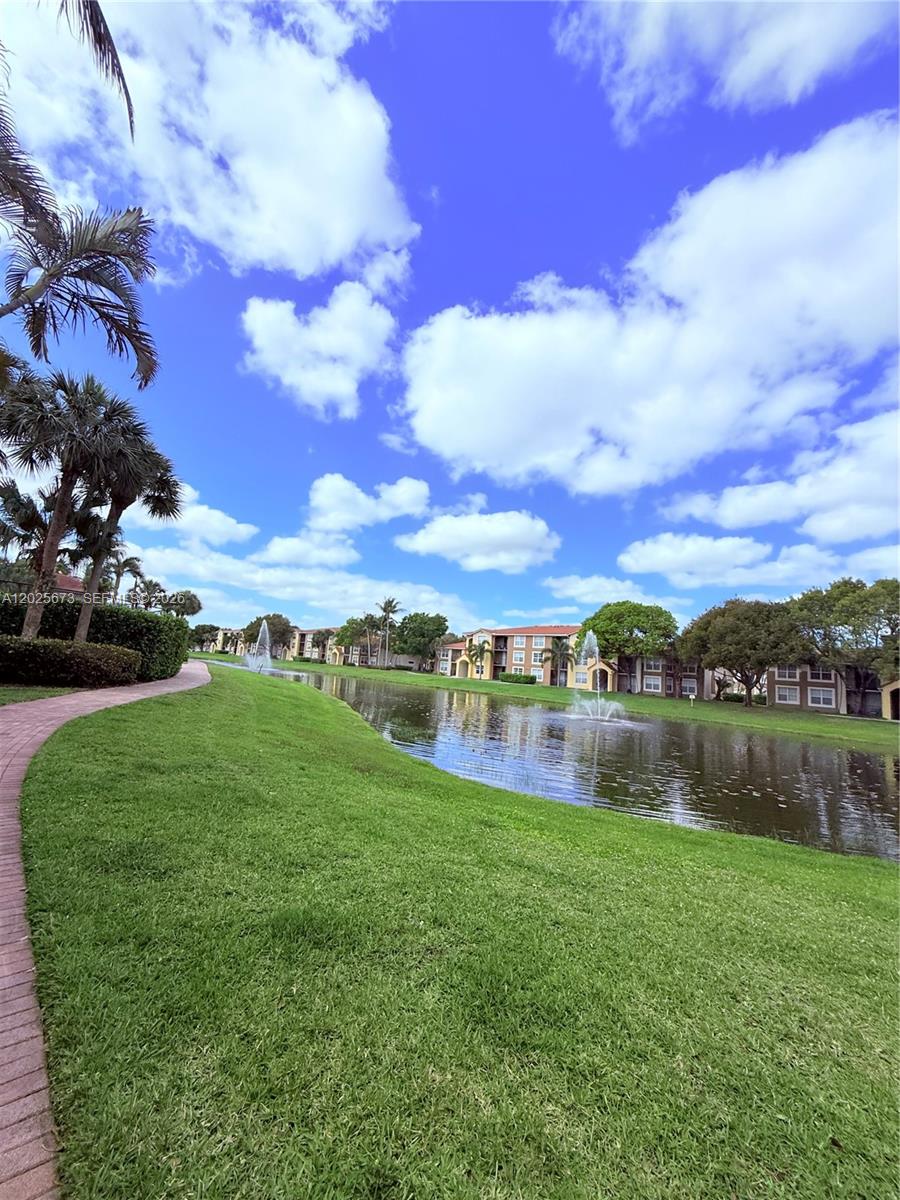 MURANO AT DELRAY BEACH CO - Residential Lease
