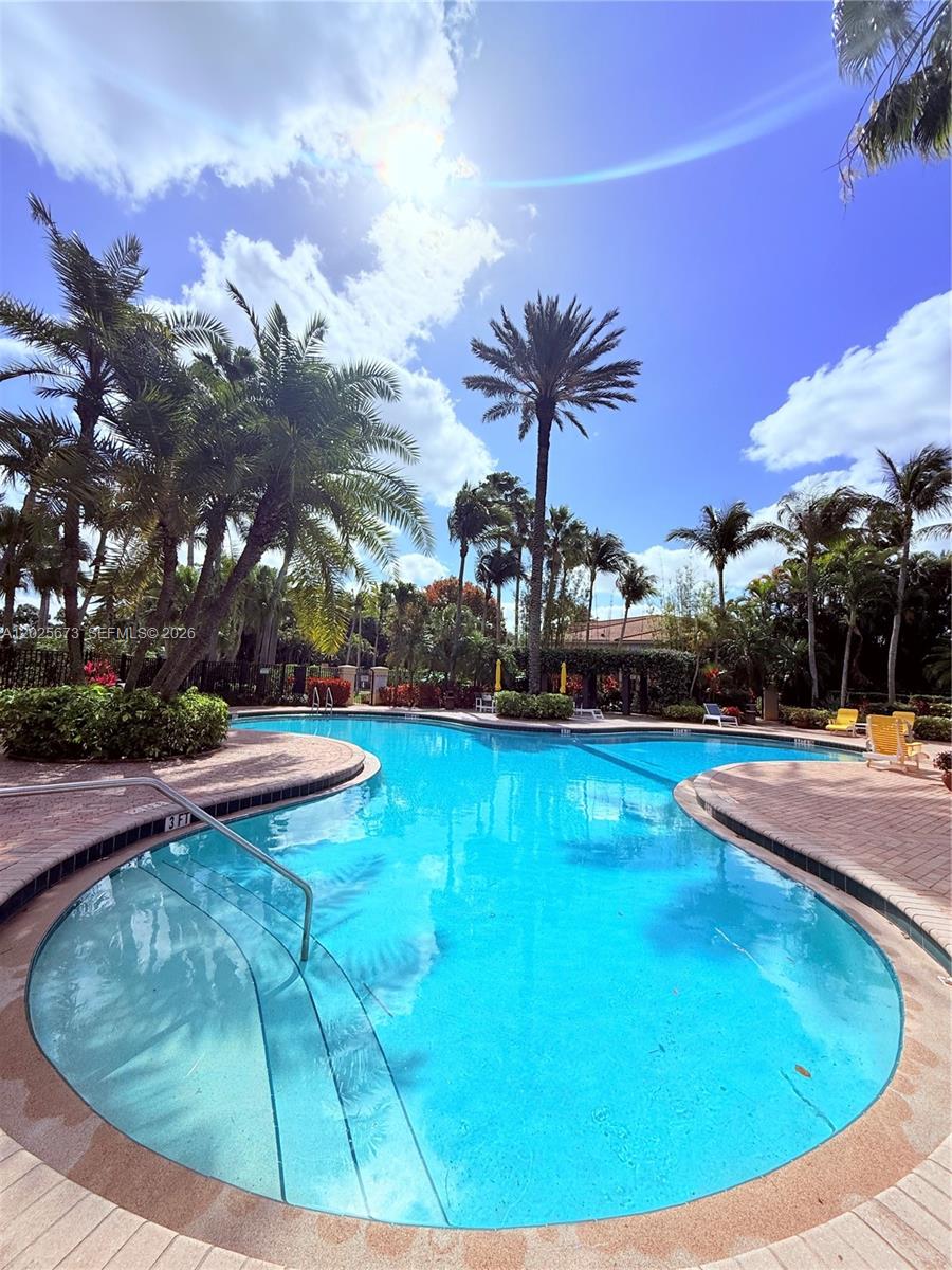 MURANO AT DELRAY BEACH CO - Residential Lease