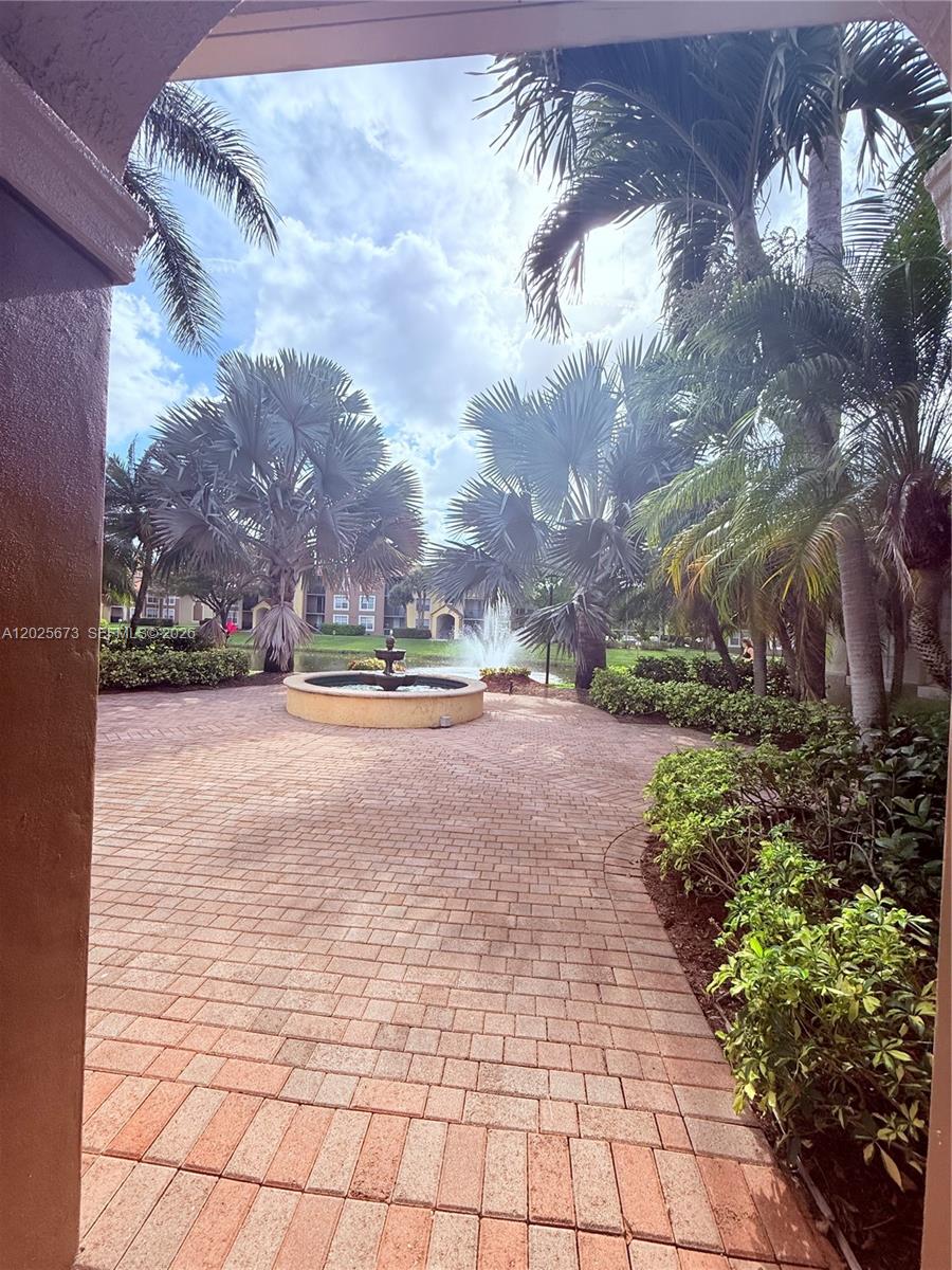 MURANO AT DELRAY BEACH CO - Residential Lease