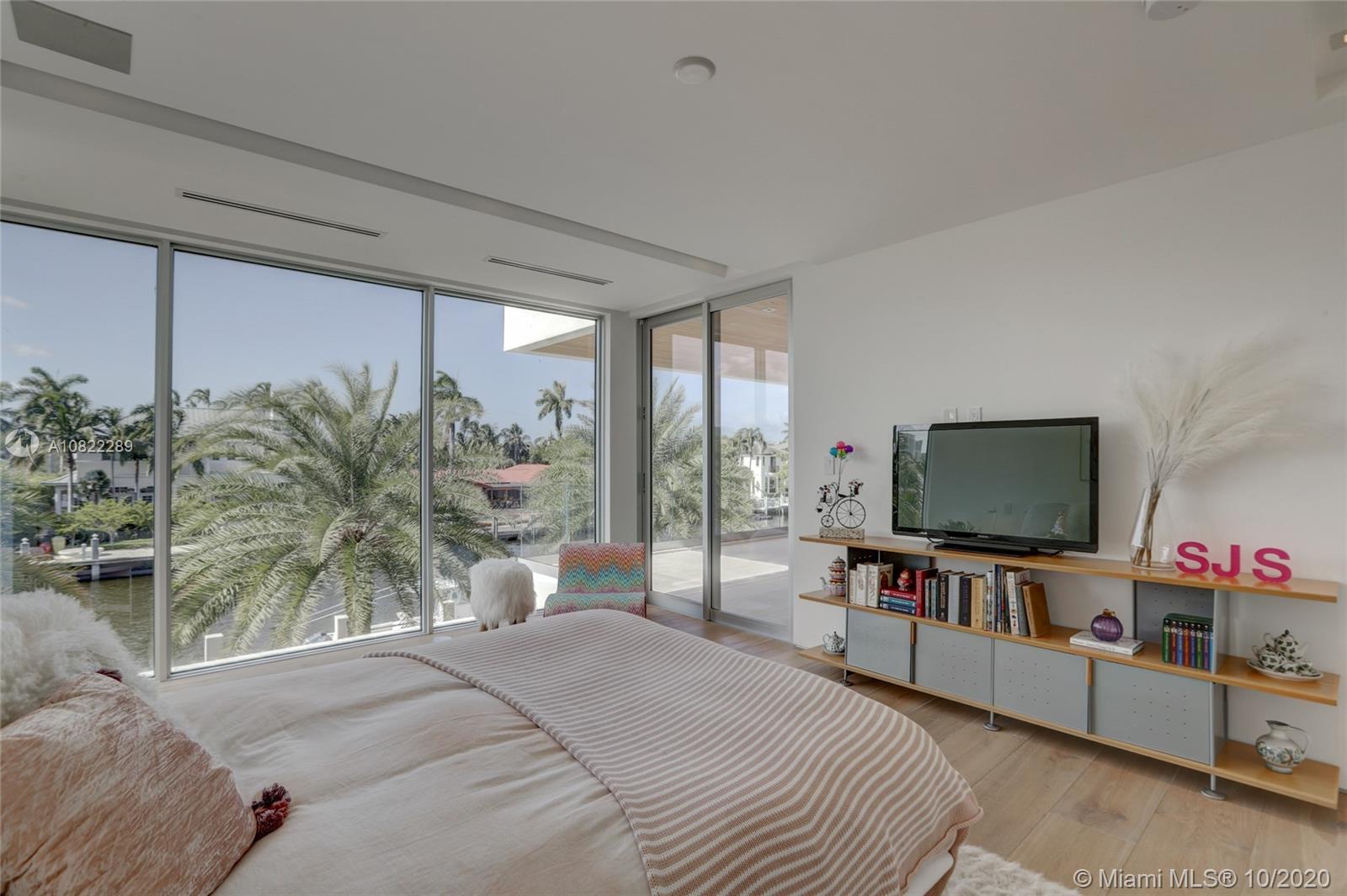 RIO VISTA ISLES - Residential