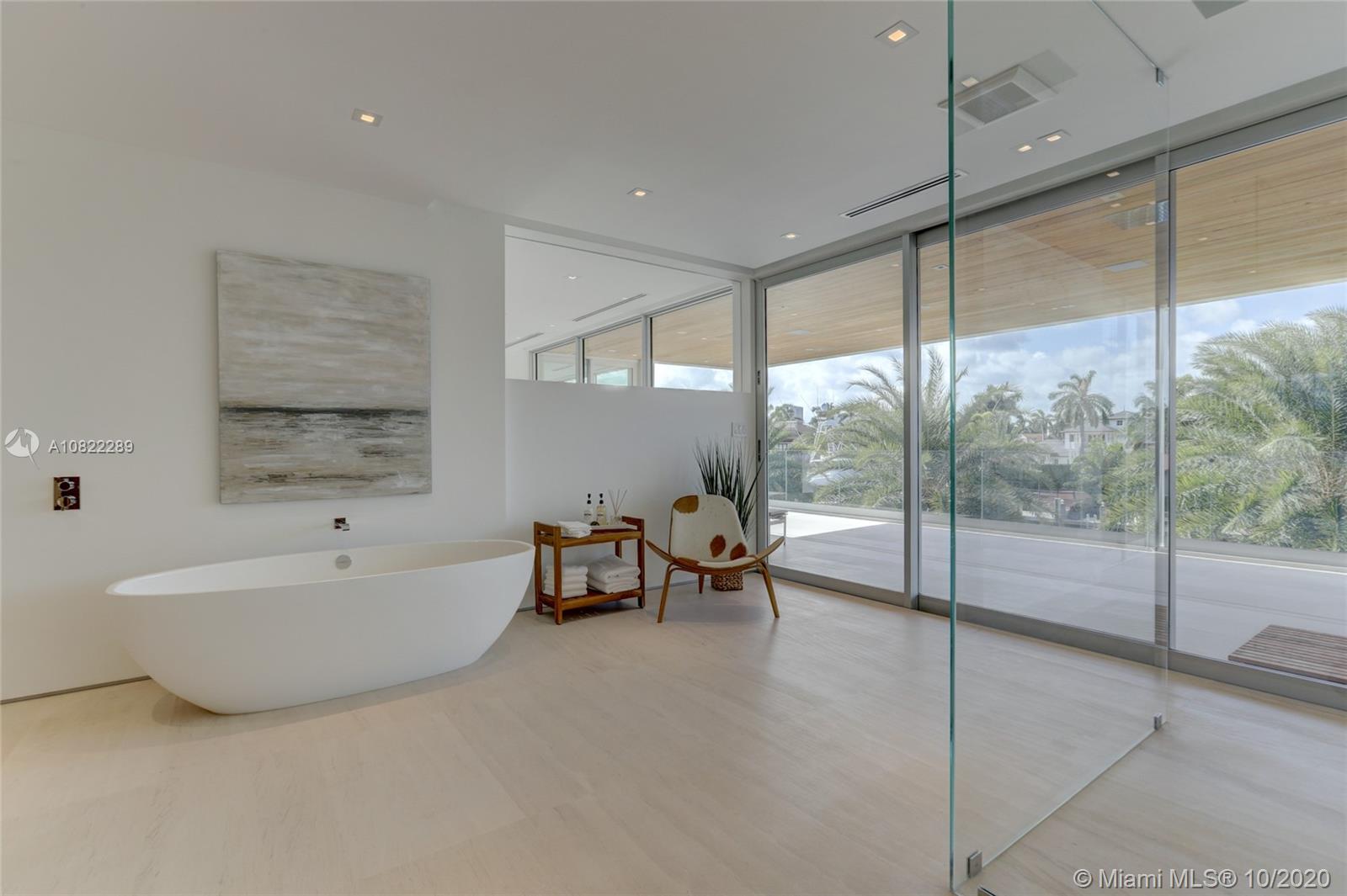 RIO VISTA ISLES - Residential