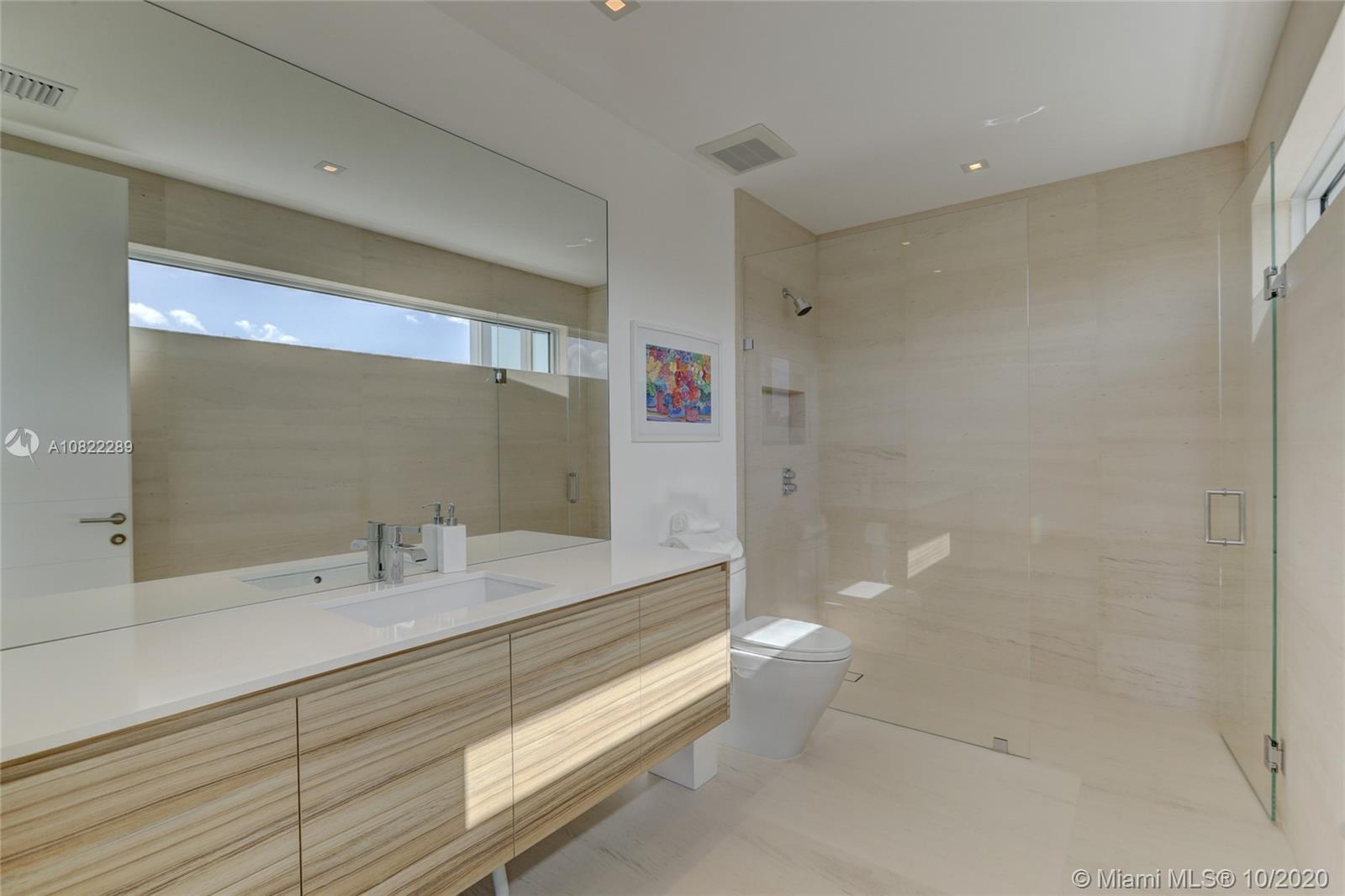 RIO VISTA ISLES - Residential