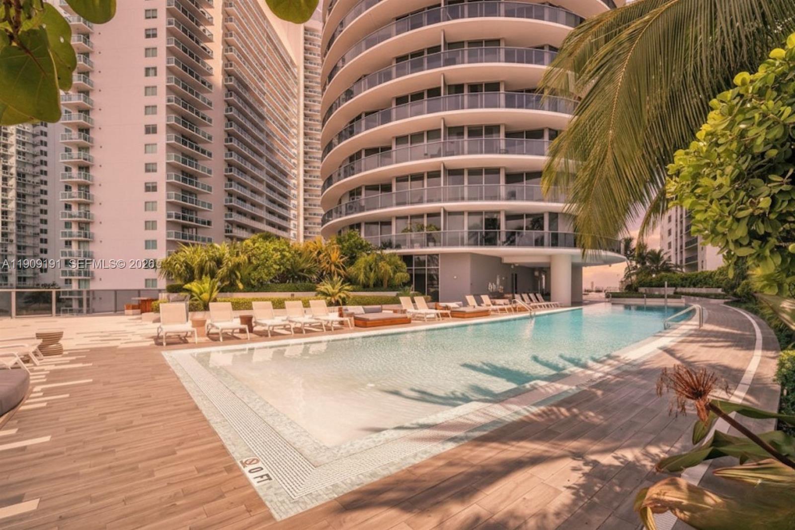 ARIA ON THE BAY CONDO - Residential