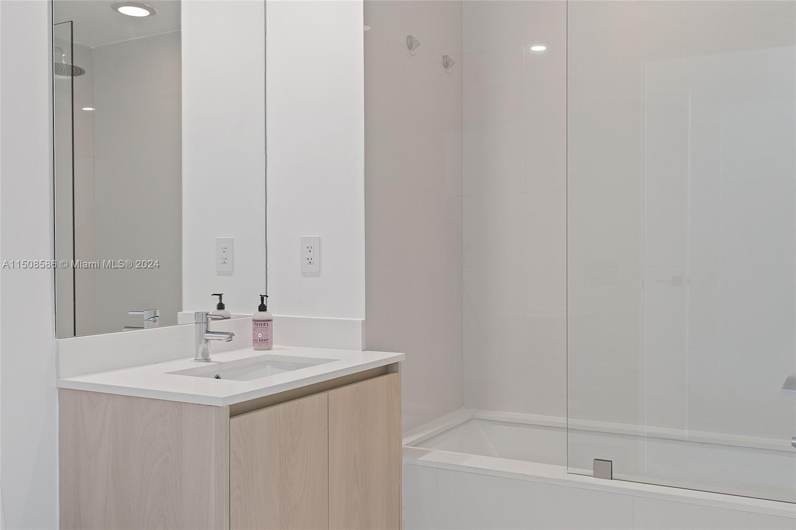 ONE PARAISO CONDO - Residential Lease
