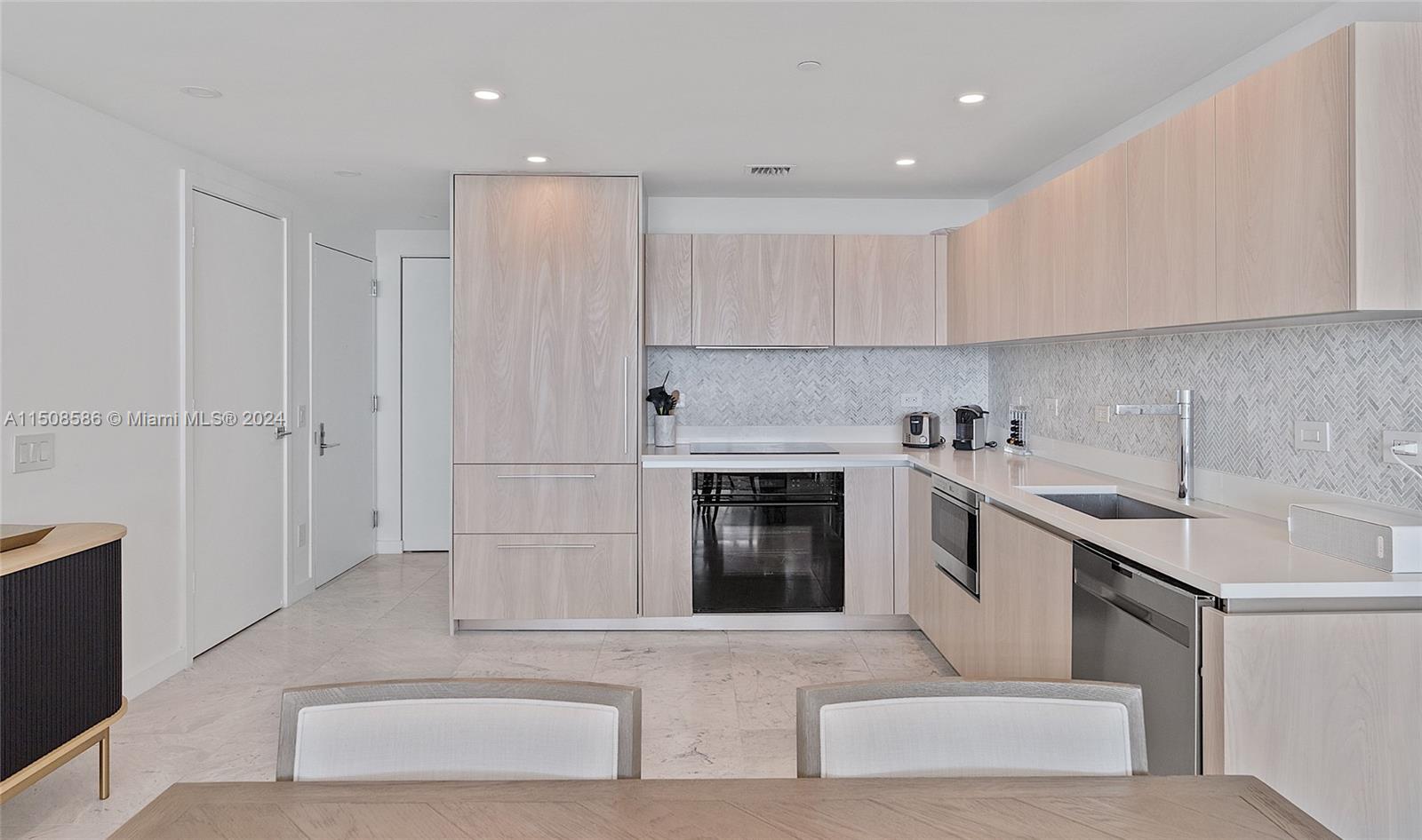 ONE PARAISO CONDO - Residential Lease