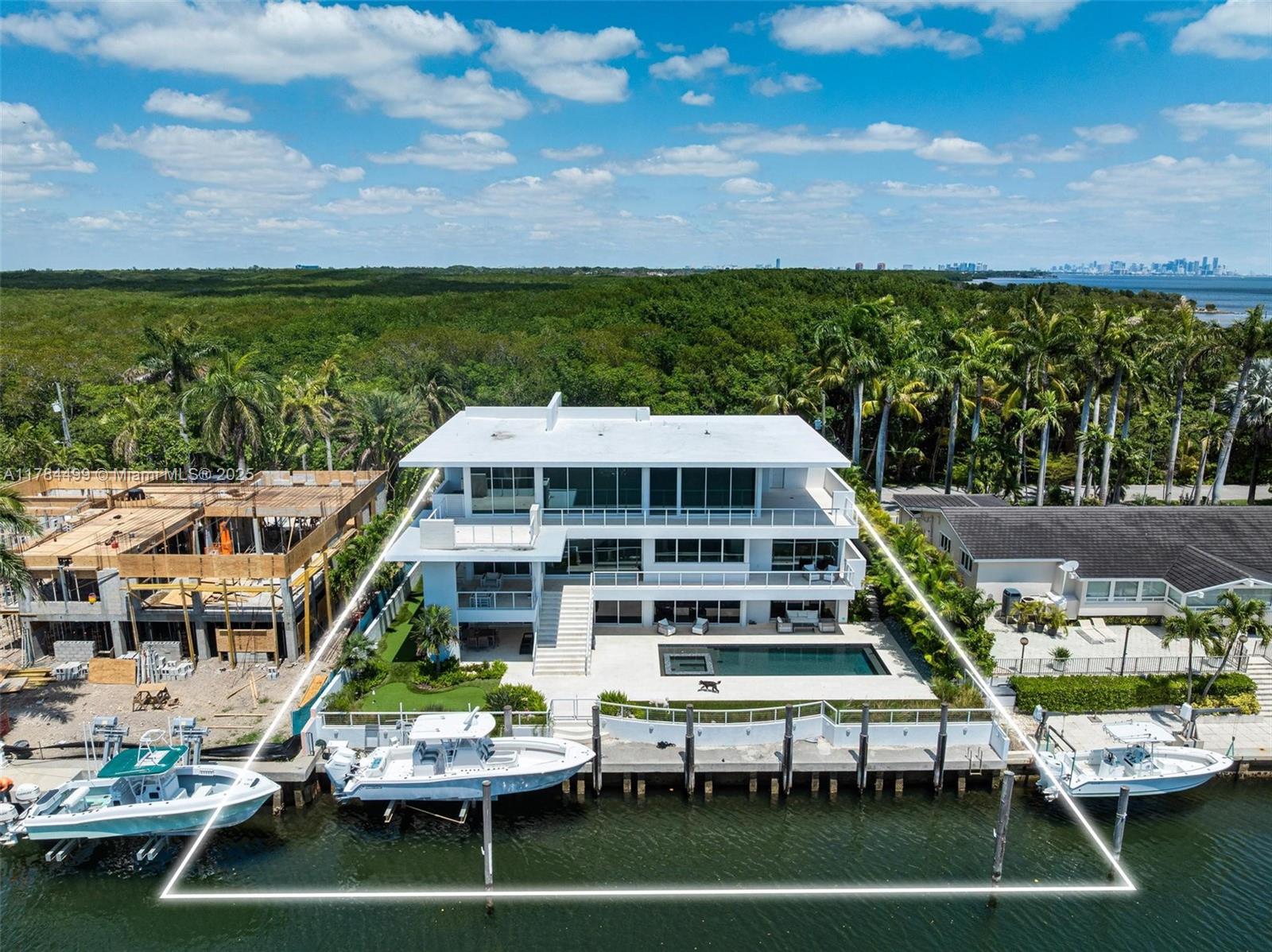 CORAL BAY SEC B - Residential
