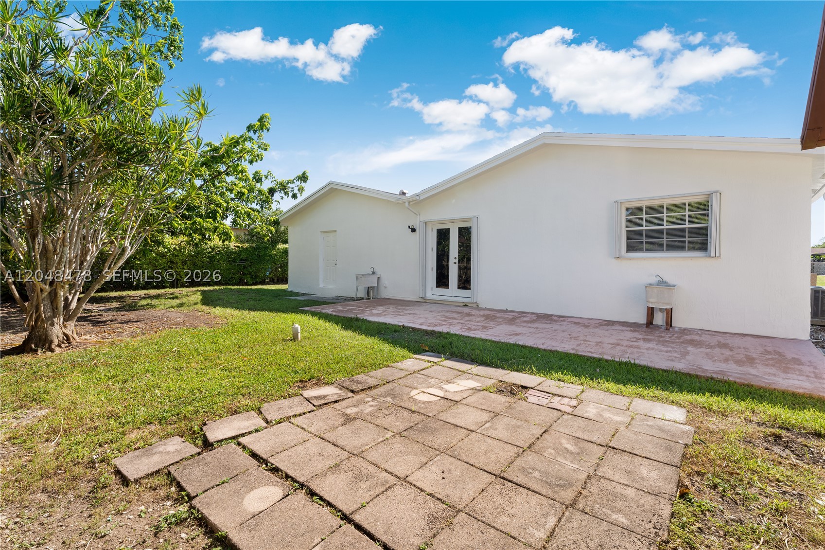 PALMLAND HOMES SOUTH NO 7 - Residential Lease