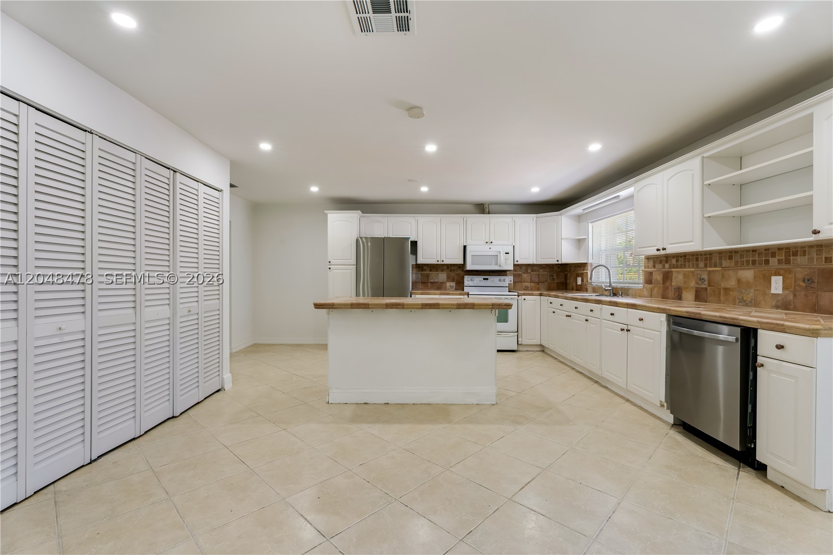 PALMLAND HOMES SOUTH NO 7 - Residential Lease