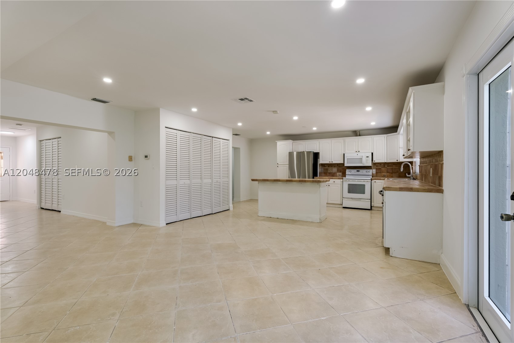 PALMLAND HOMES SOUTH NO 7 - Residential Lease