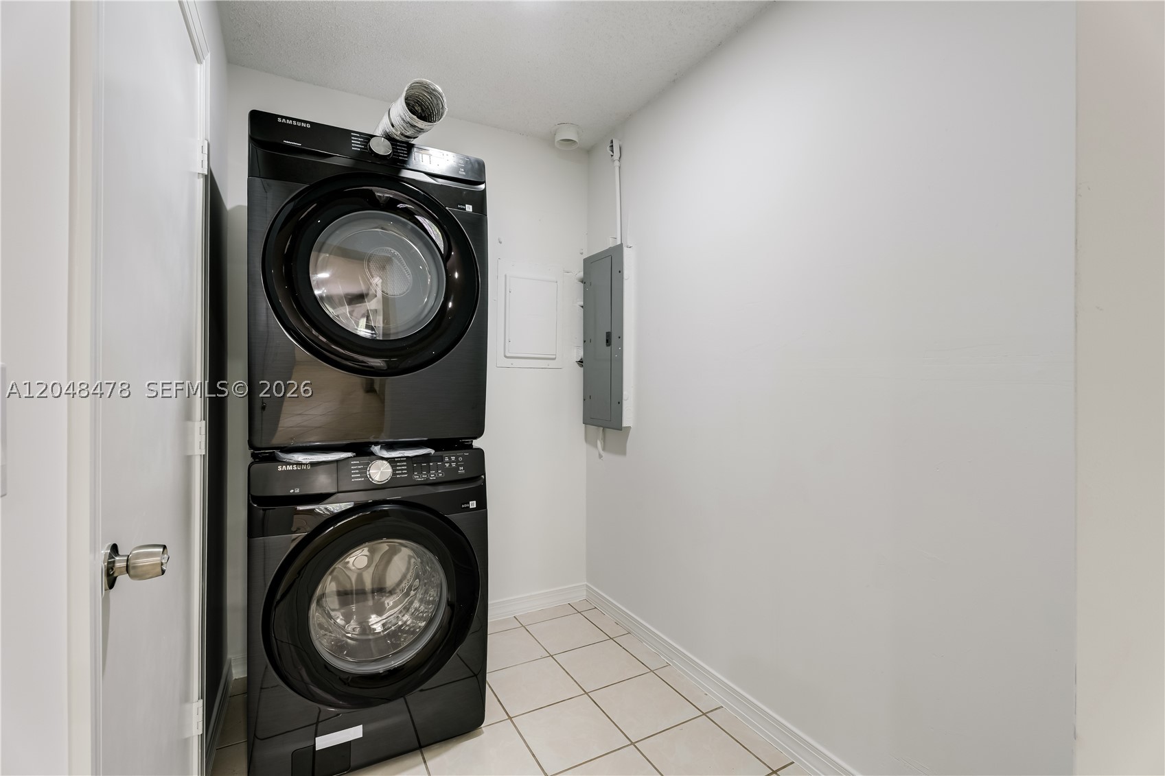 PALMLAND HOMES SOUTH NO 7 - Residential Lease