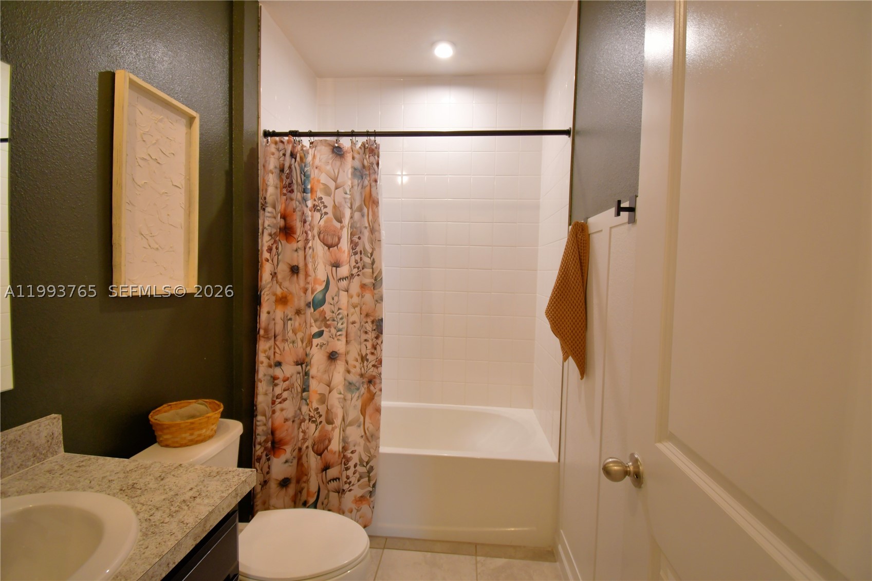 EAGLE LANDING PHASE I - Residential