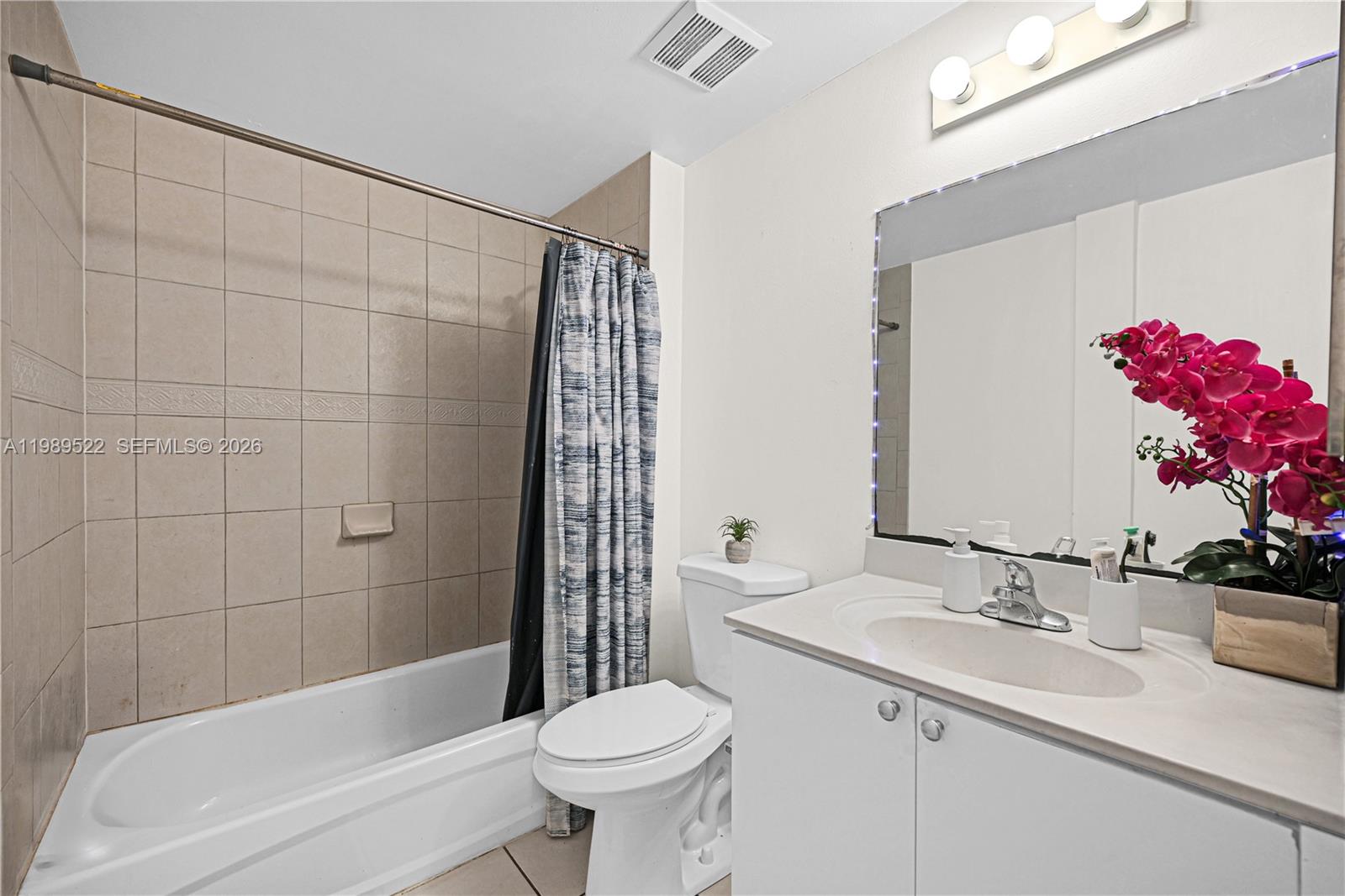 PARADISE POINTE CONDO - Residential