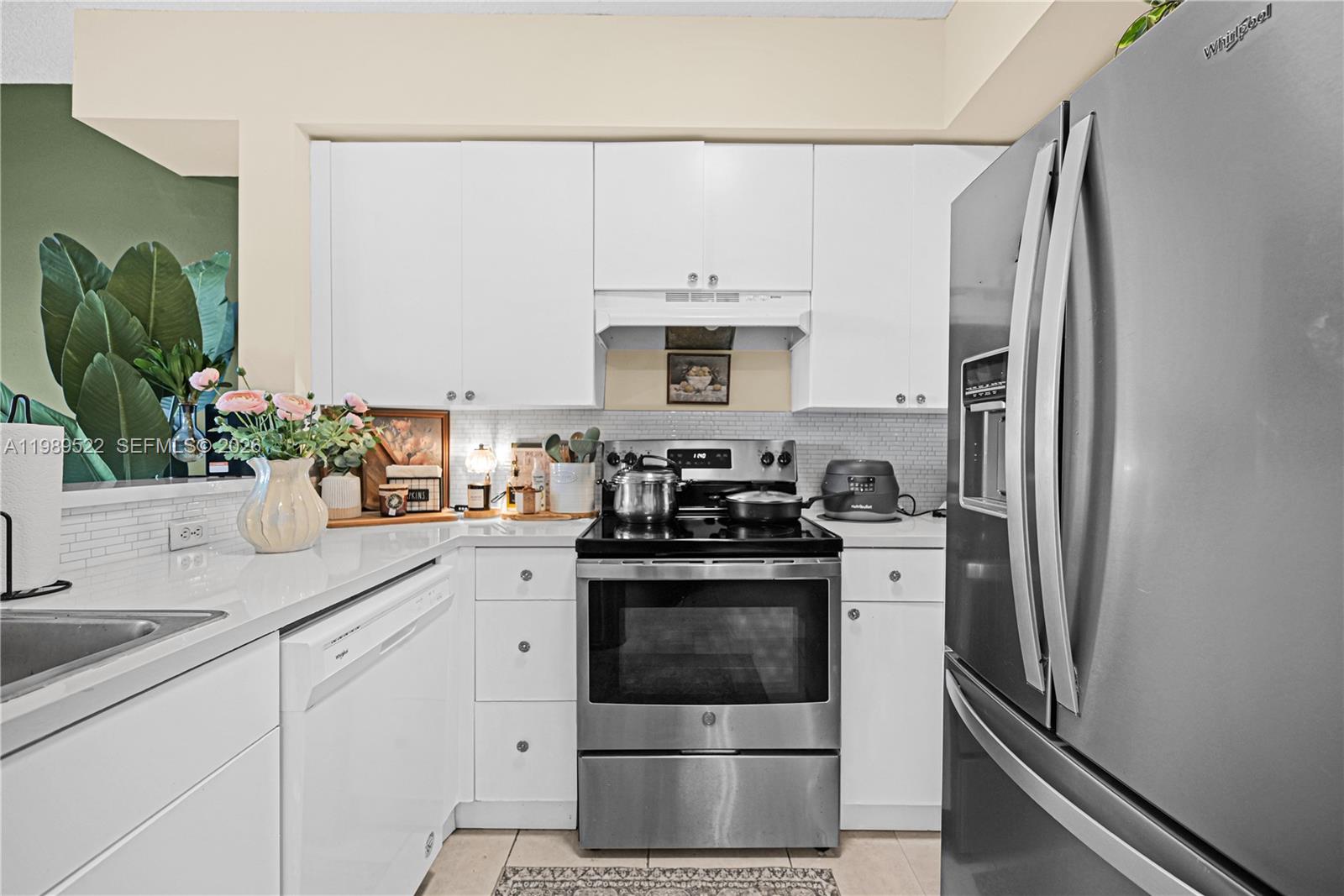 PARADISE POINTE CONDO - Residential