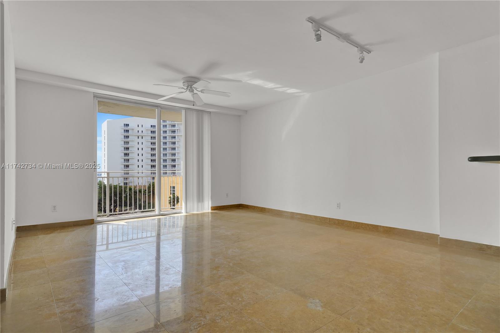 ISOLA CONDO - Residential Lease