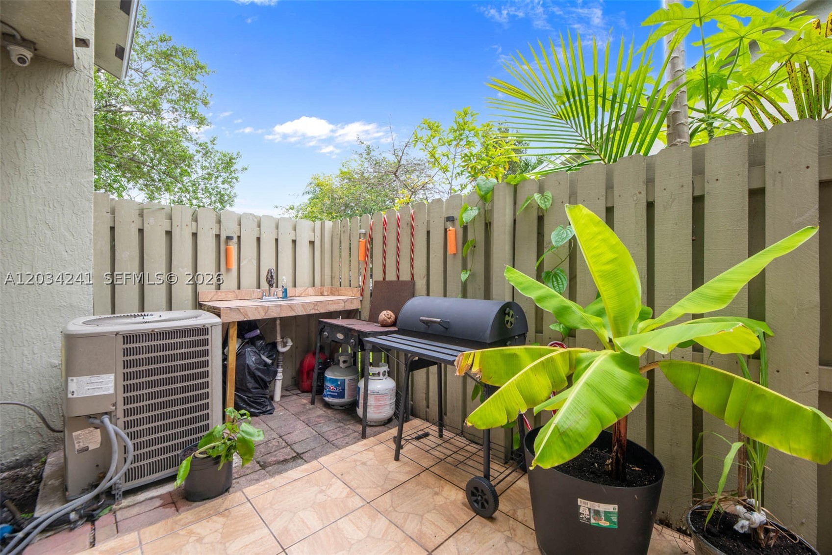 SPRINGTREE - Residential