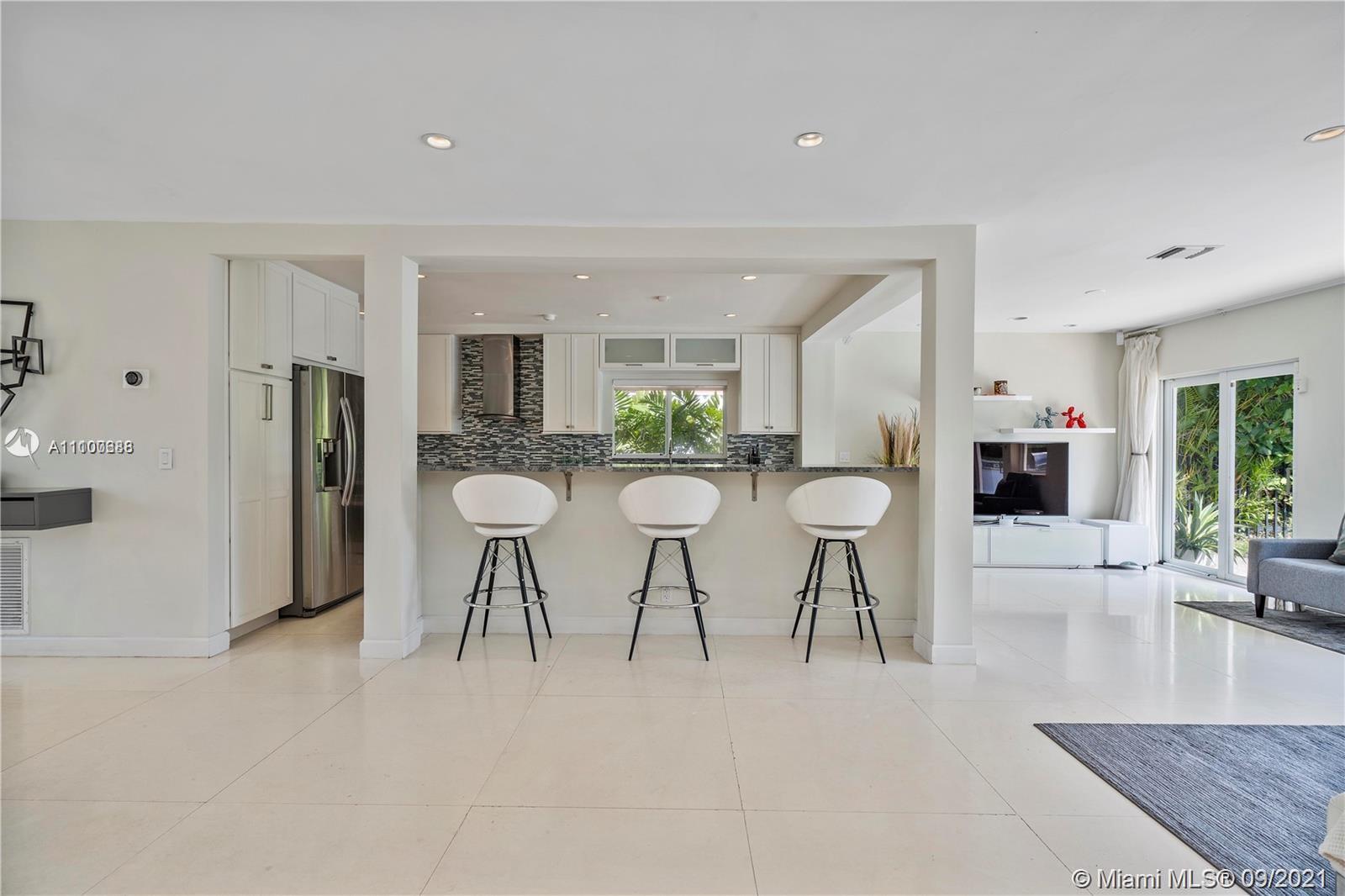 LA GORCE GOLF SUB - Residential Lease