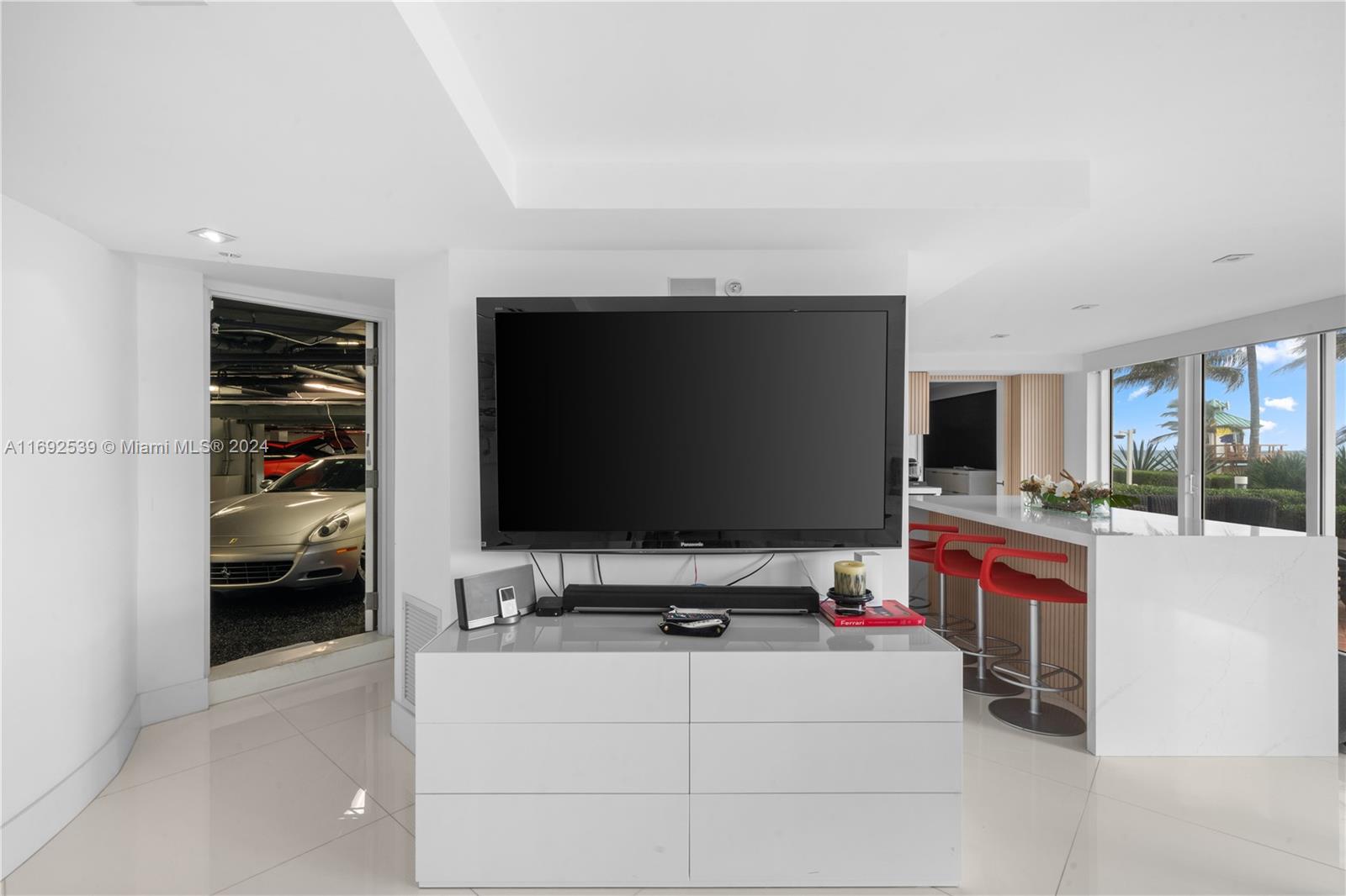 TRUMP ROYALE CONDO - Residential