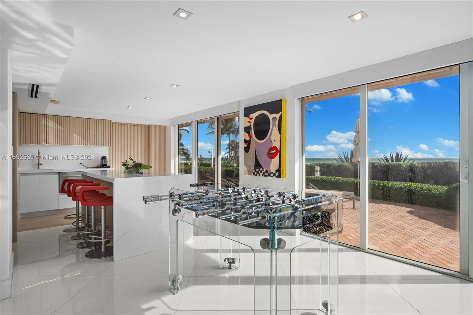 TRUMP ROYALE CONDO - Residential