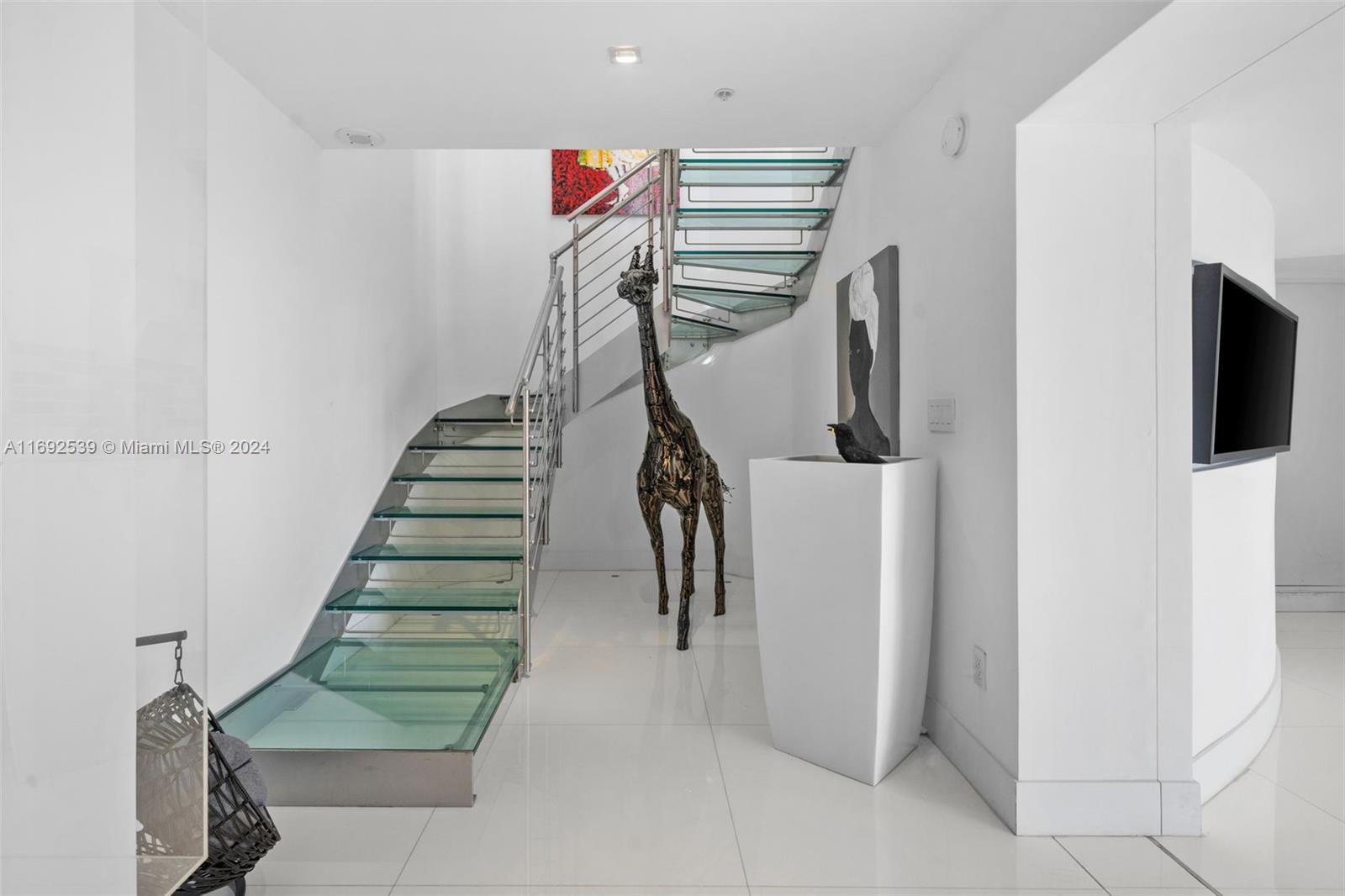 TRUMP ROYALE CONDO - Residential