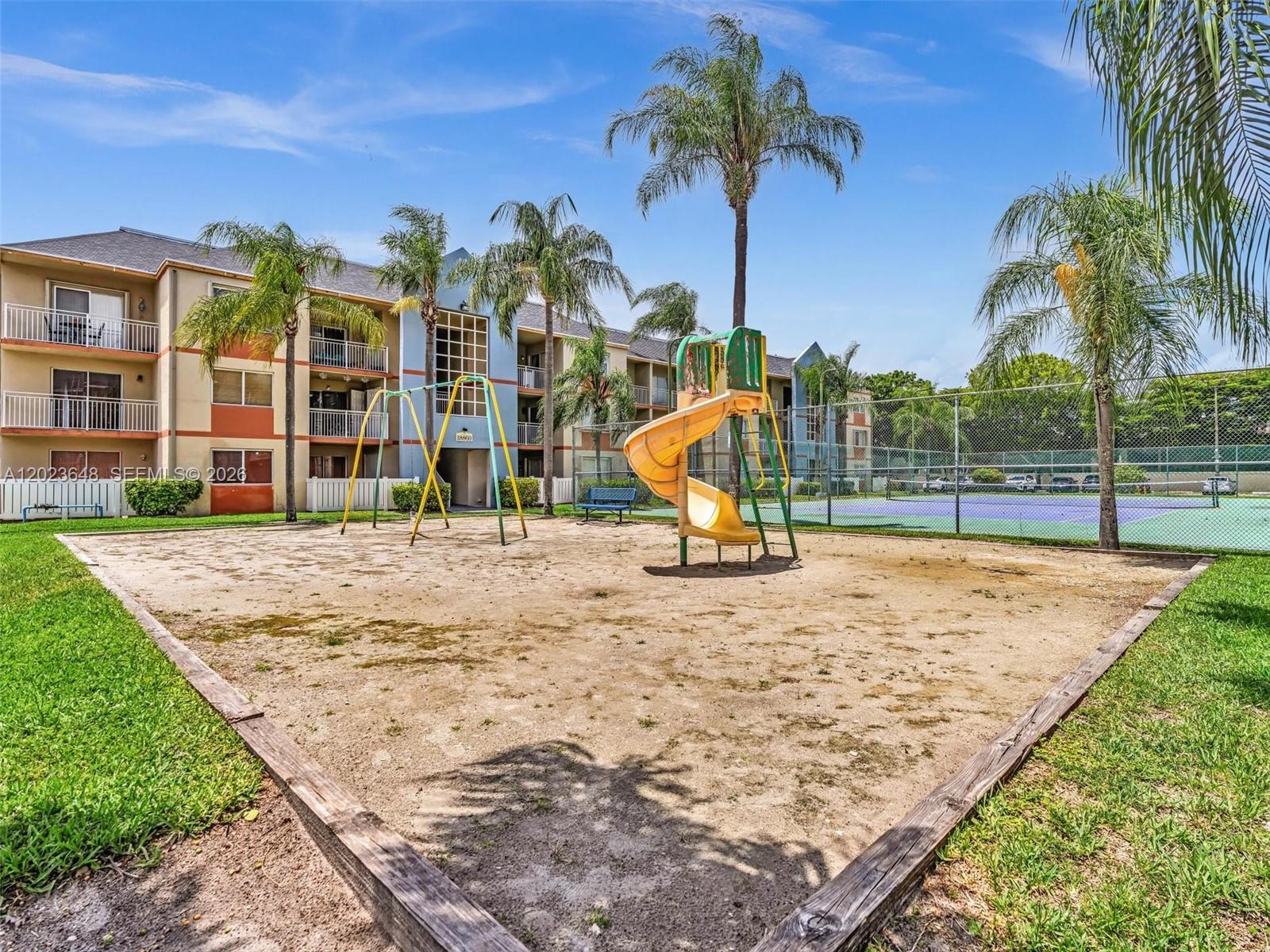 VILLA RUSTICA I CONDO - Residential