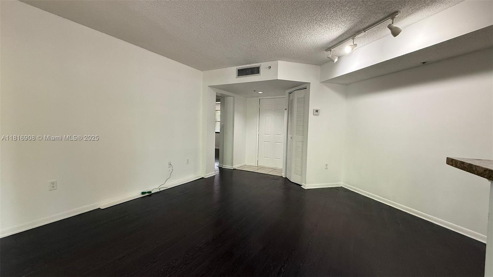 PARAGON PLANTATION CONDO - Residential Lease