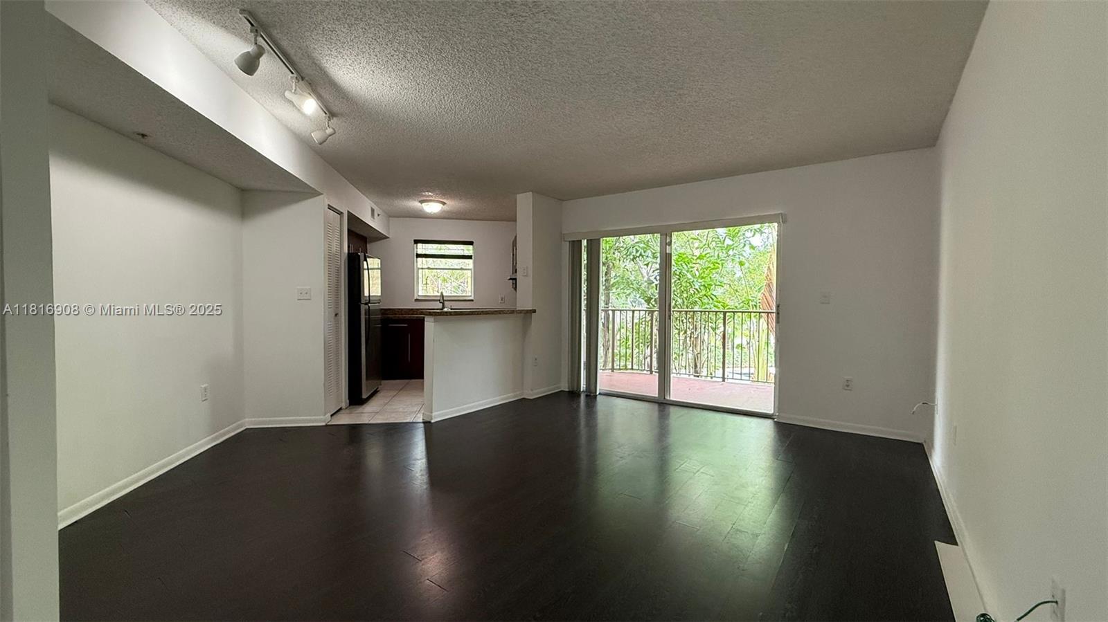 PARAGON PLANTATION CONDO - Residential Lease