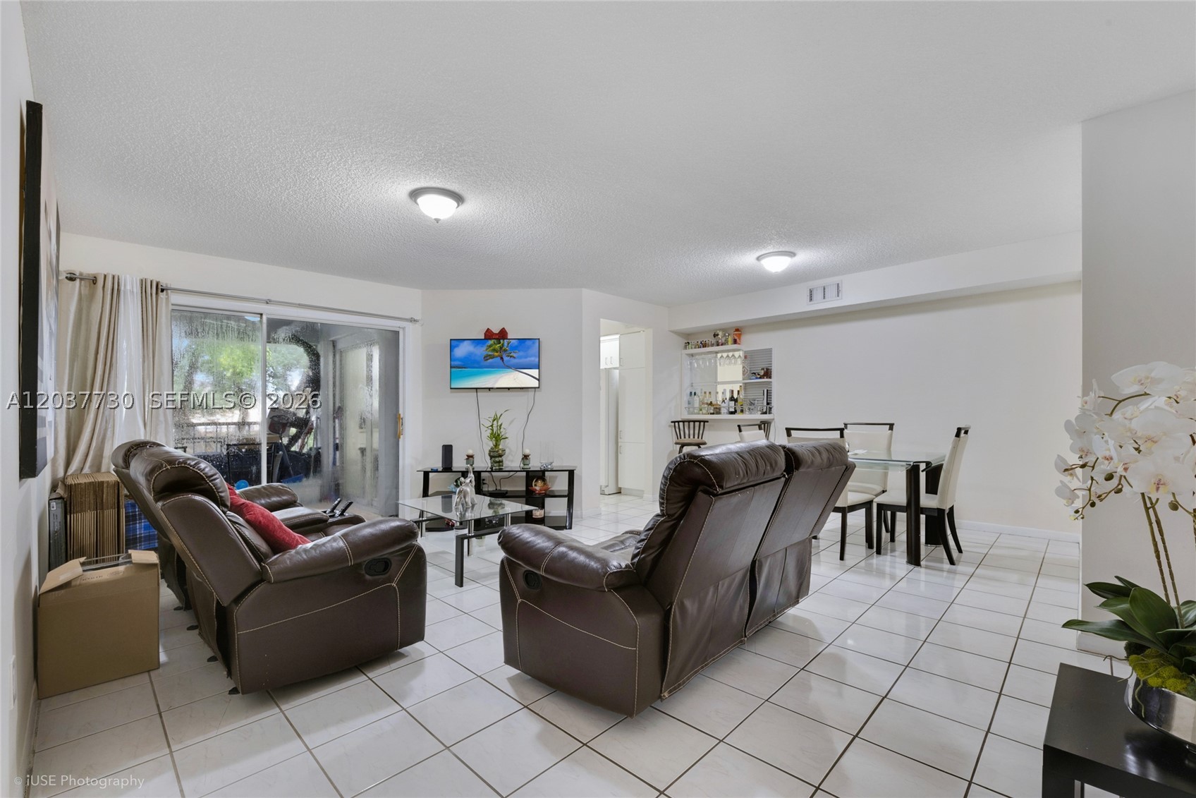 KEYS GATE CONDO NO ONE - Residential Lease