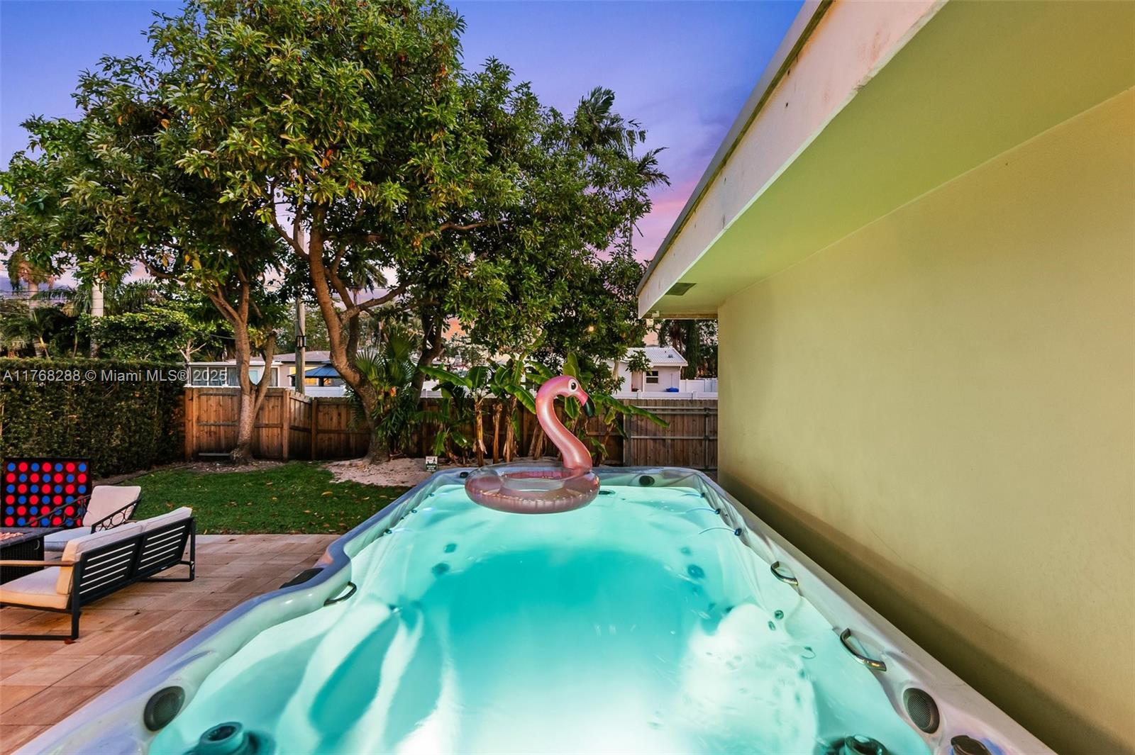 HOLLYWOOD HOMESITES HIGH - Residential