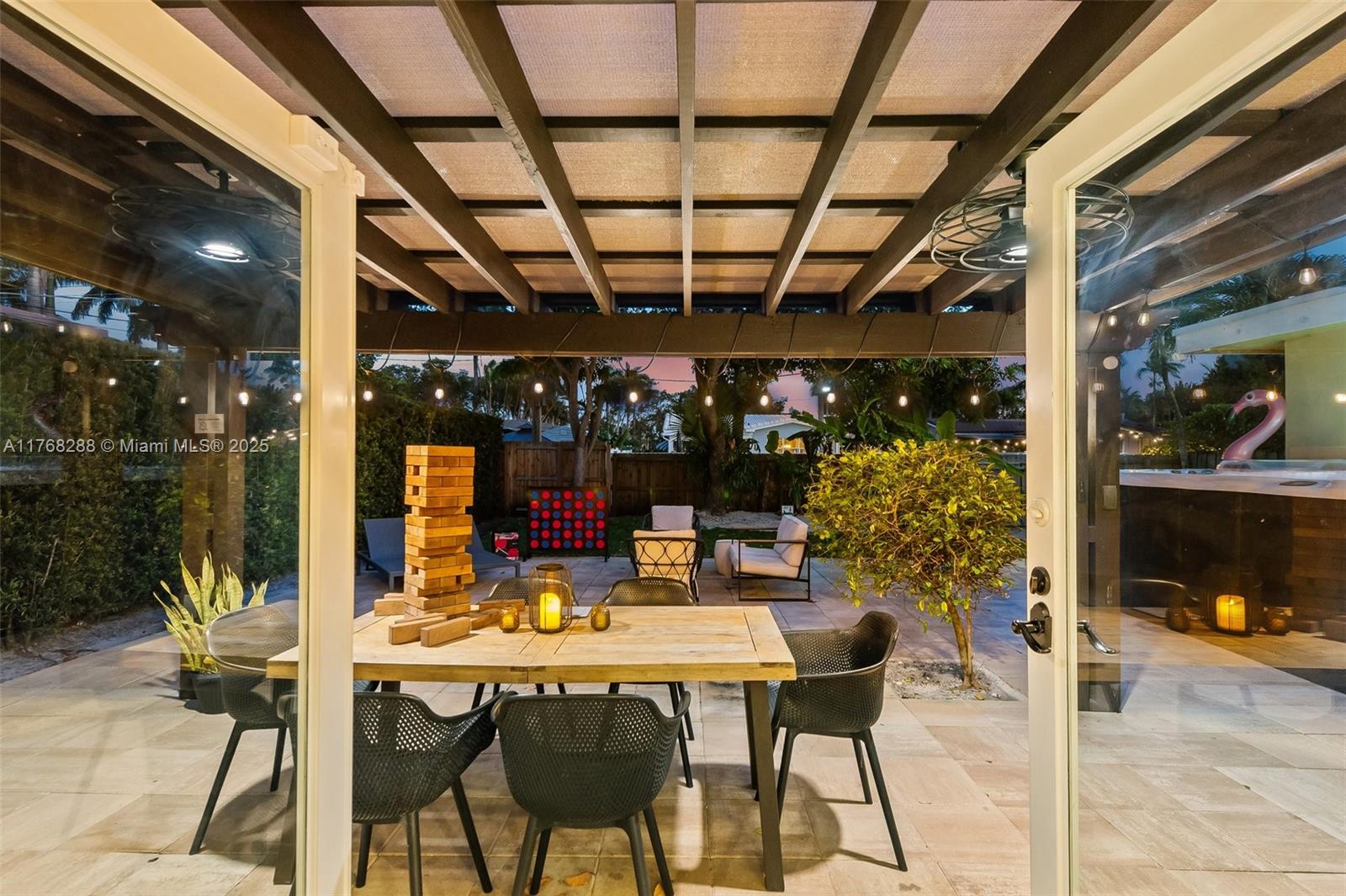 HOLLYWOOD HOMESITES HIGH - Residential