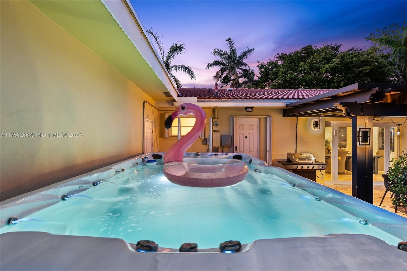 HOLLYWOOD HOMESITES HIGH - Residential