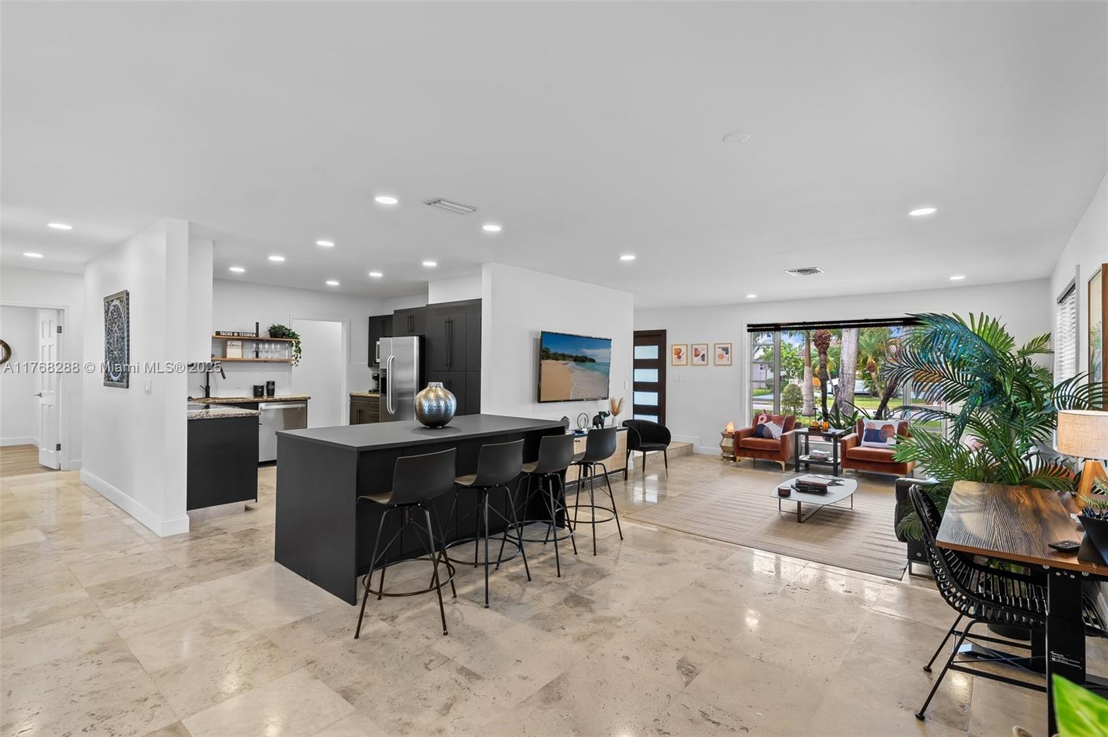 HOLLYWOOD HOMESITES HIGH - Residential