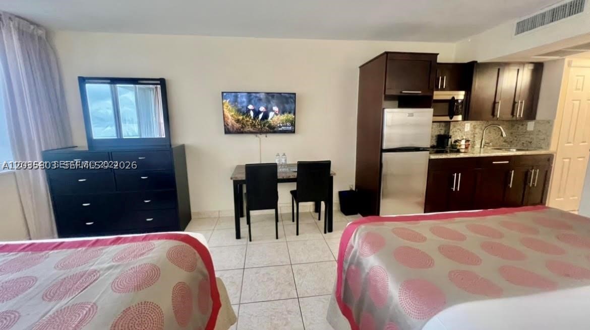THE AVENTURA BEACH CLUB C - Residential