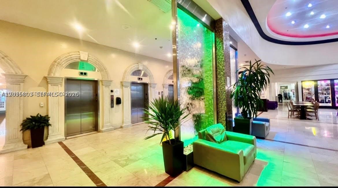 THE AVENTURA BEACH CLUB C - Residential