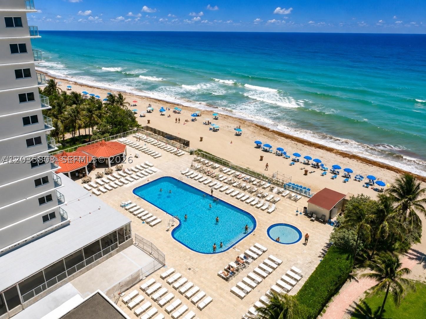 THE AVENTURA BEACH CLUB C - Residential