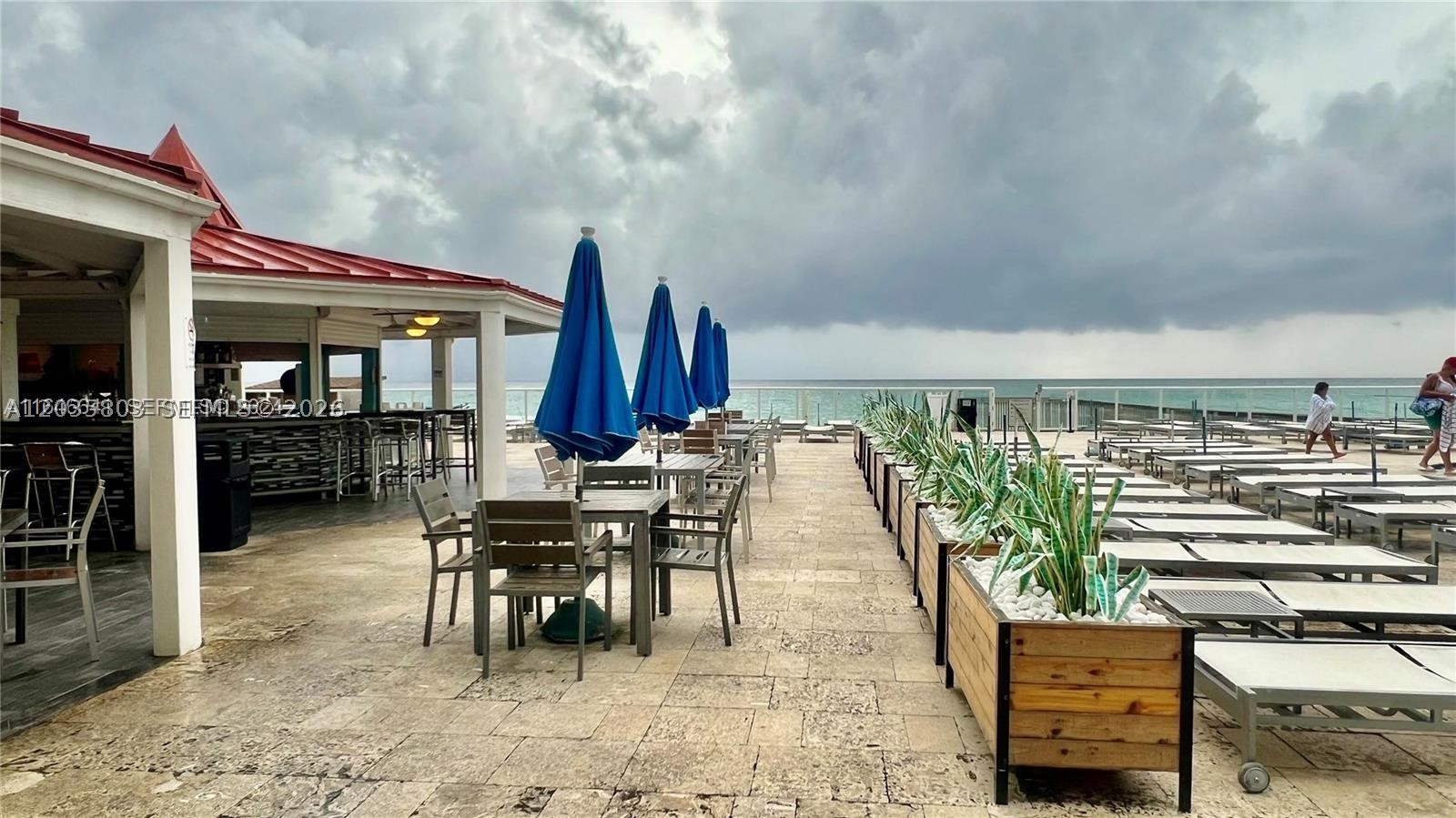 THE AVENTURA BEACH CLUB C - Residential