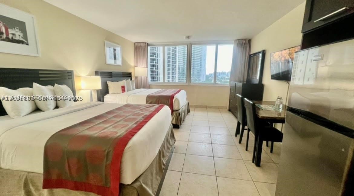 THE AVENTURA BEACH CLUB C - Residential