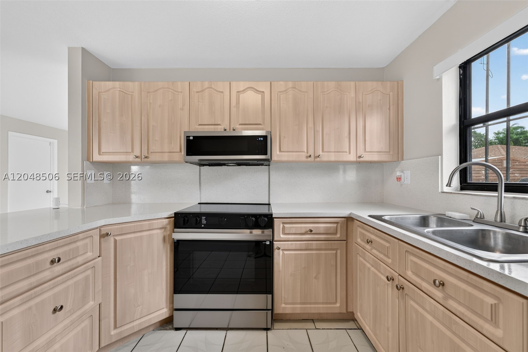 GREENWOOD VILLAS - Residential