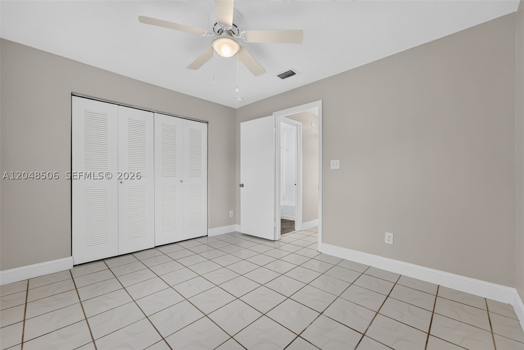 GREENWOOD VILLAS - Residential