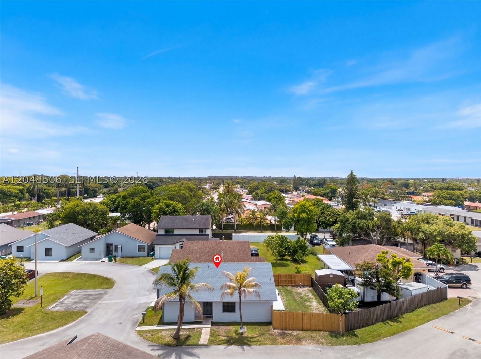 GREENWOOD VILLAS - Residential