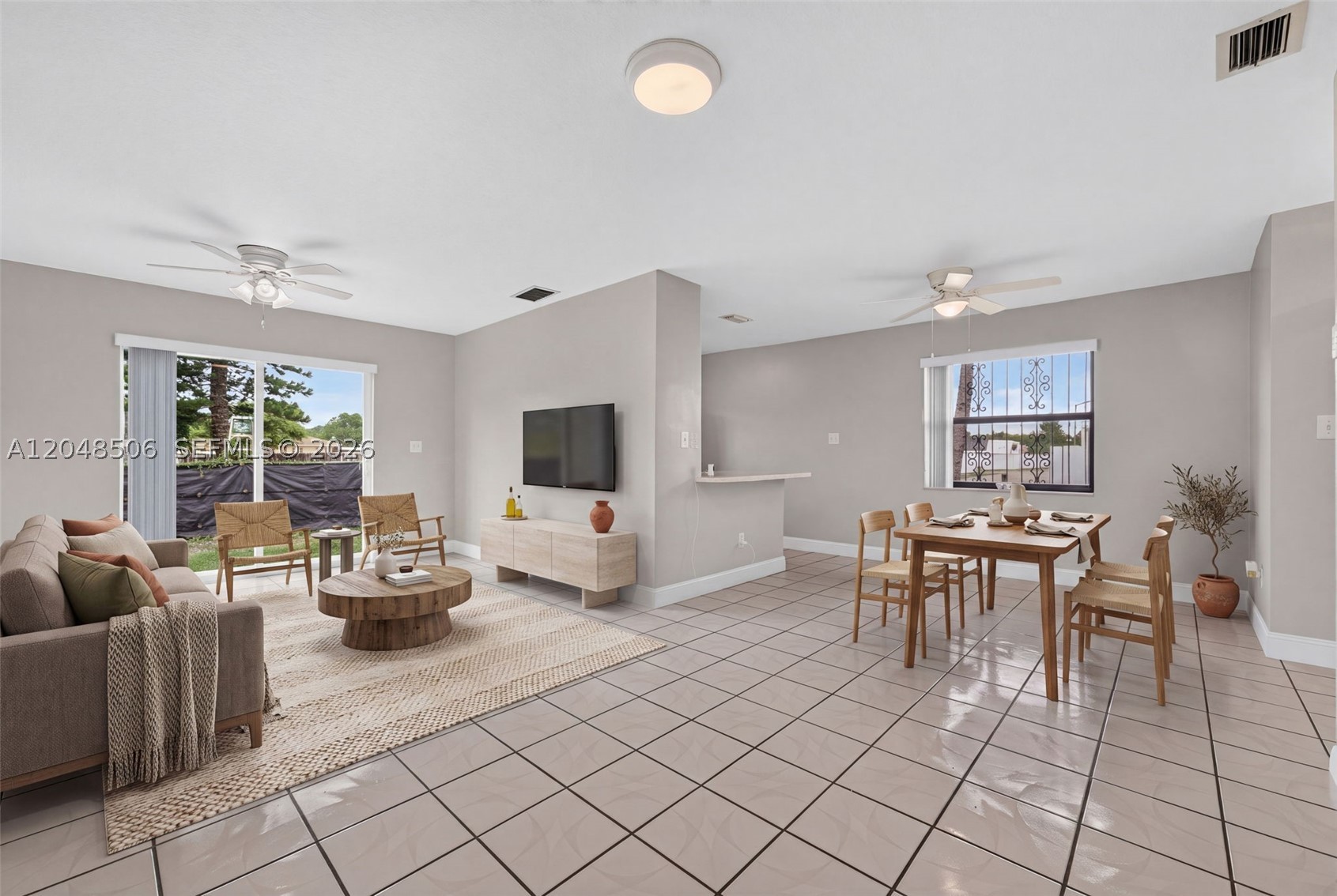 GREENWOOD VILLAS - Residential
