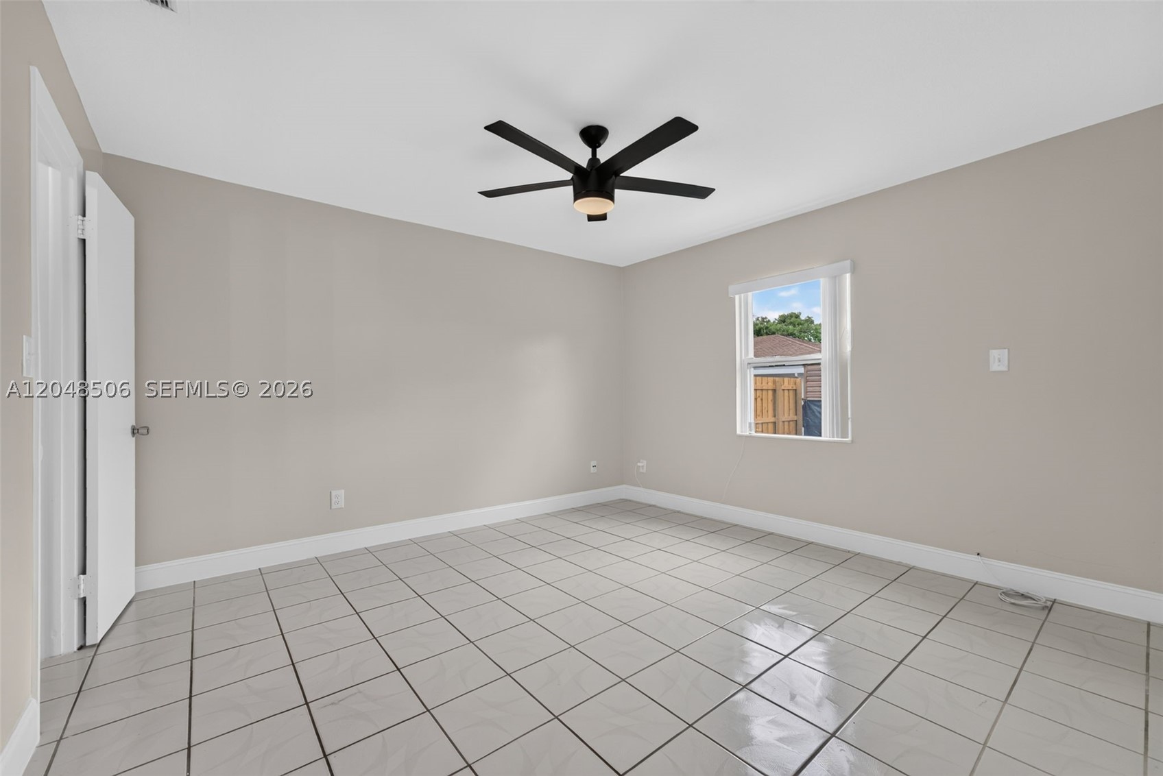 GREENWOOD VILLAS - Residential