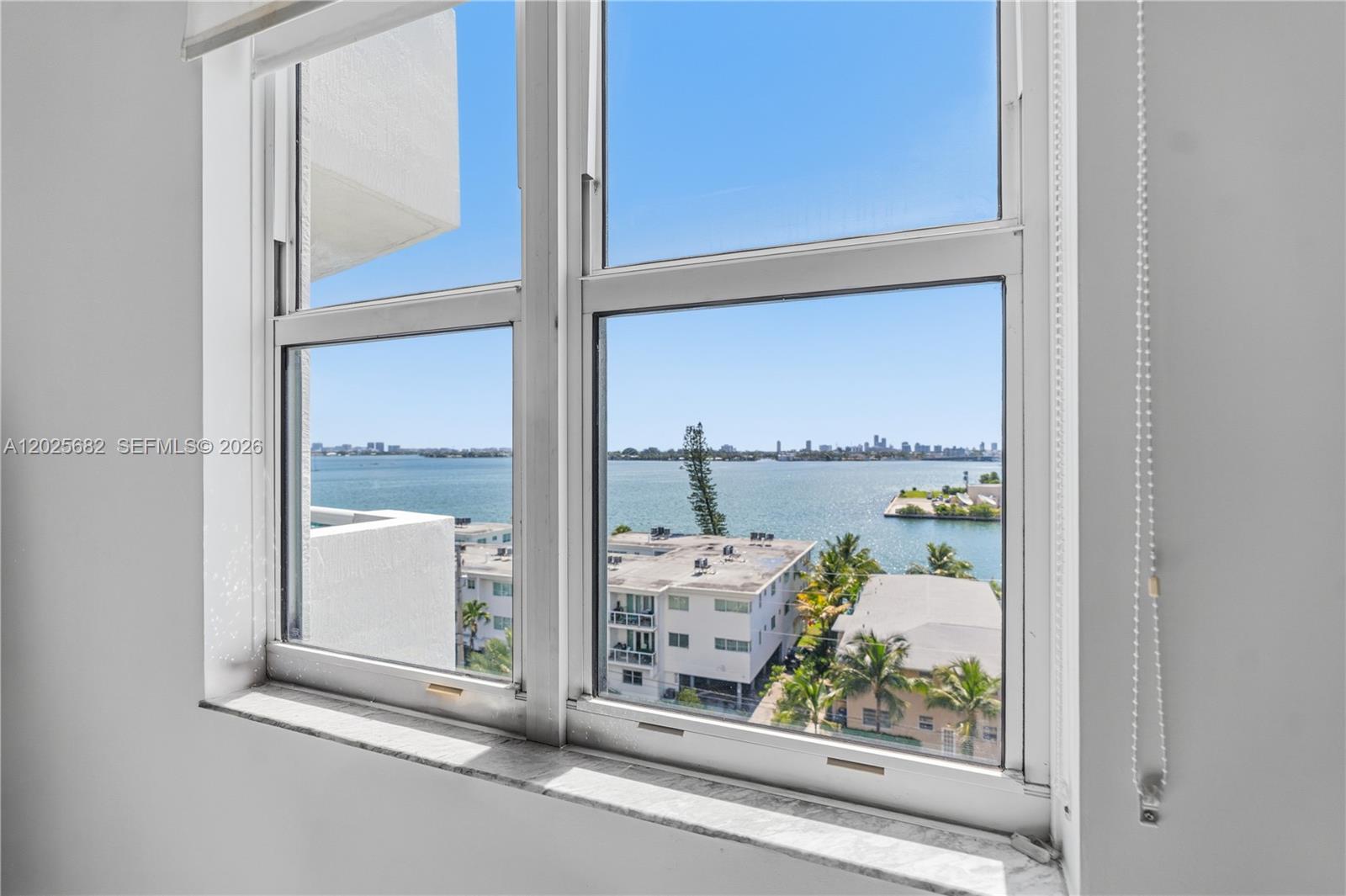 360 CONDO B - Residential