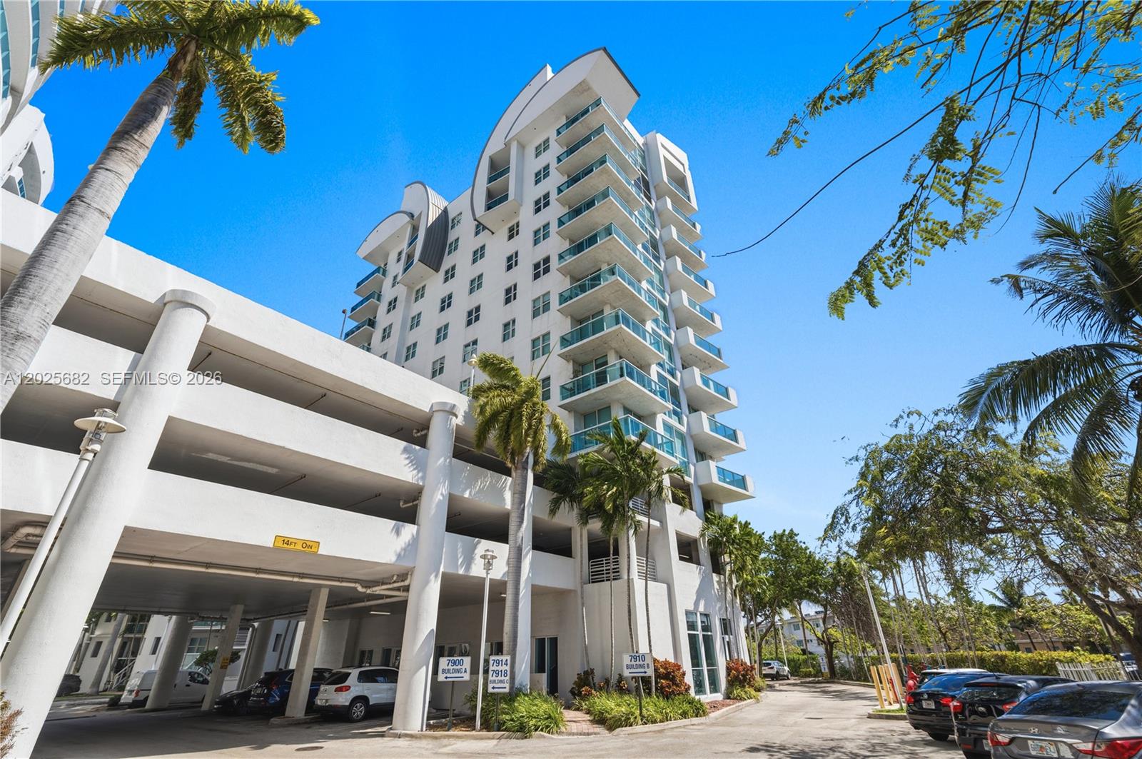360 CONDO B - Residential