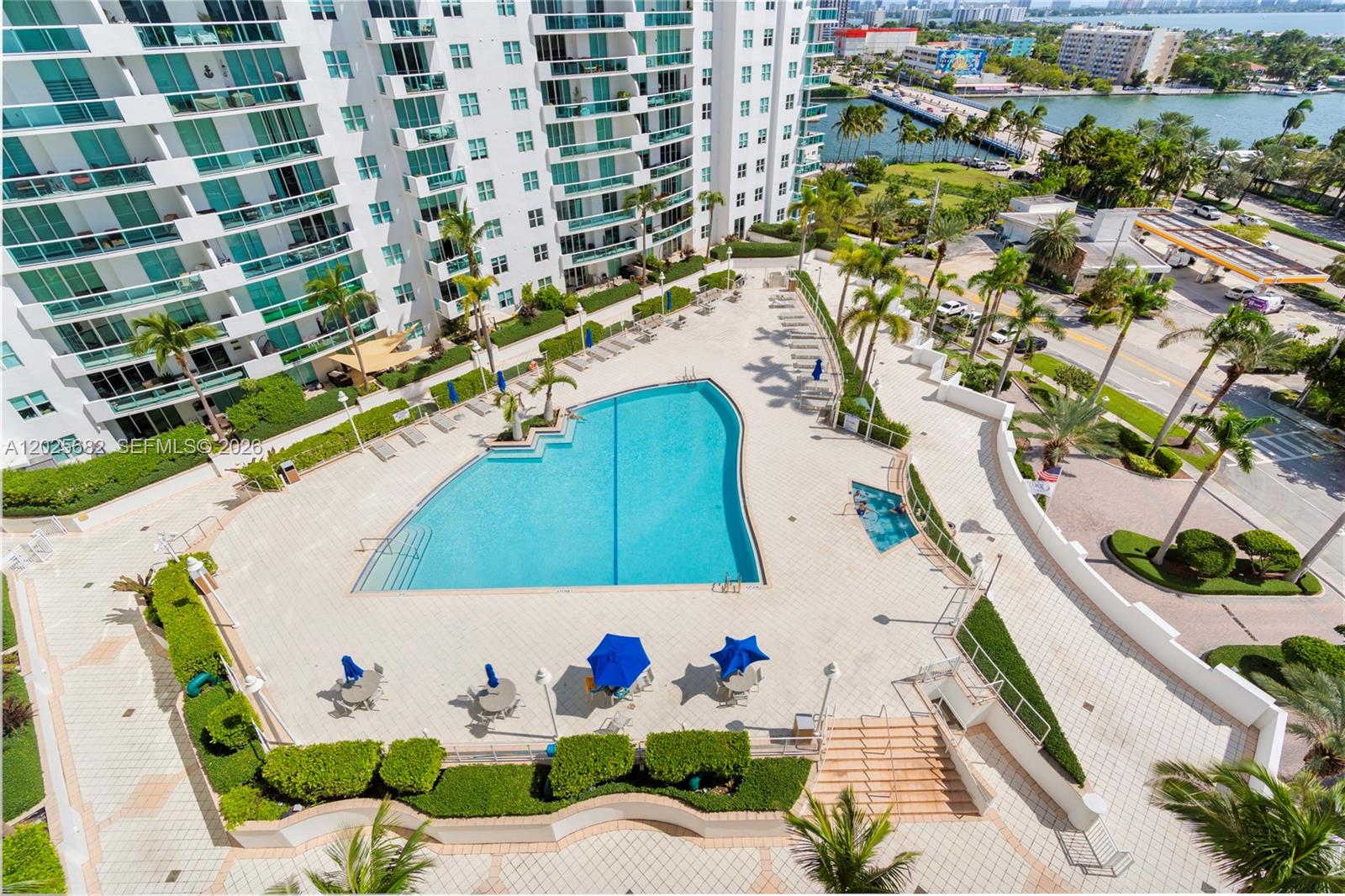 360 CONDO B - Residential