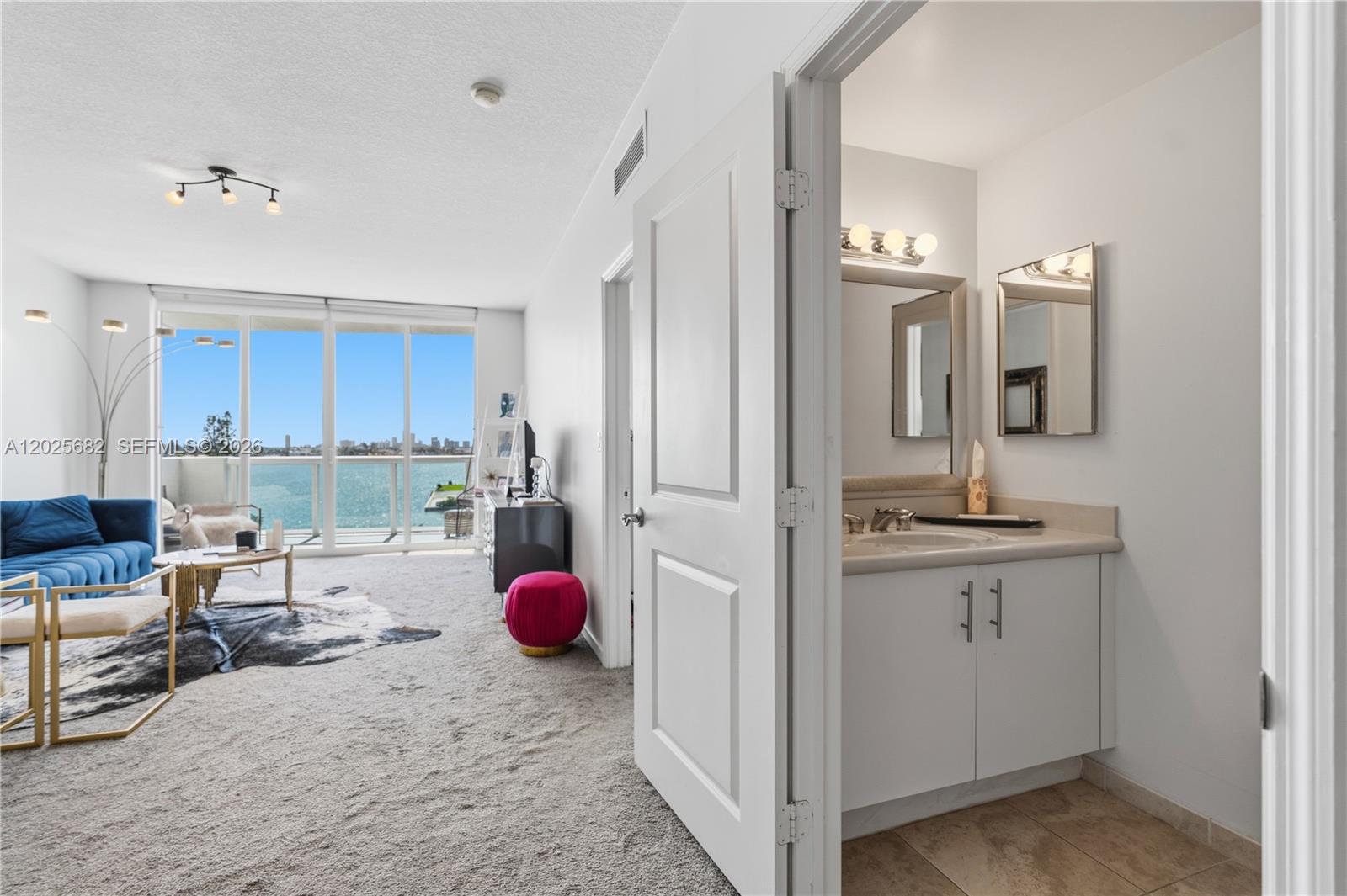 360 CONDO B - Residential