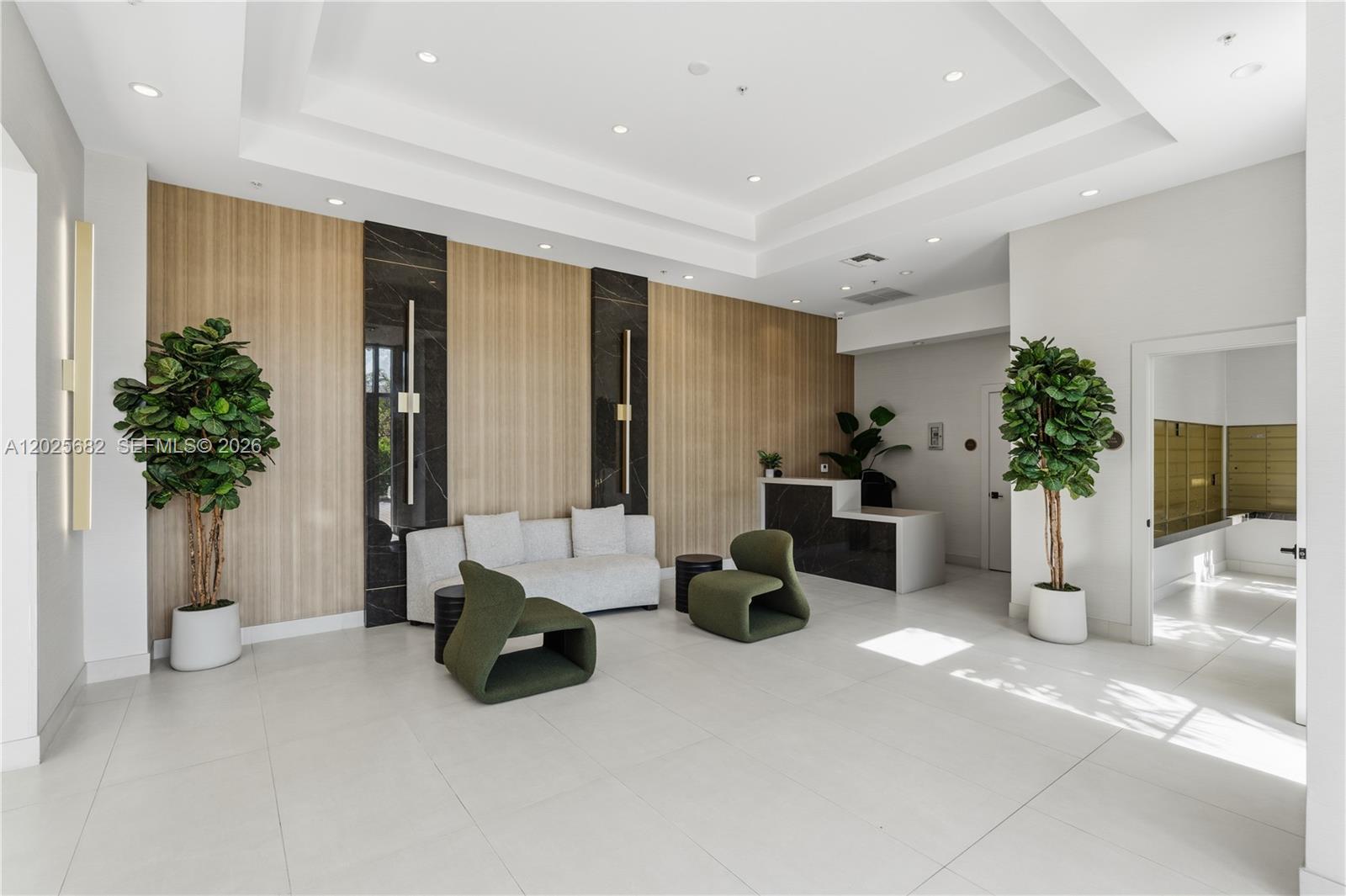 360 CONDO B - Residential