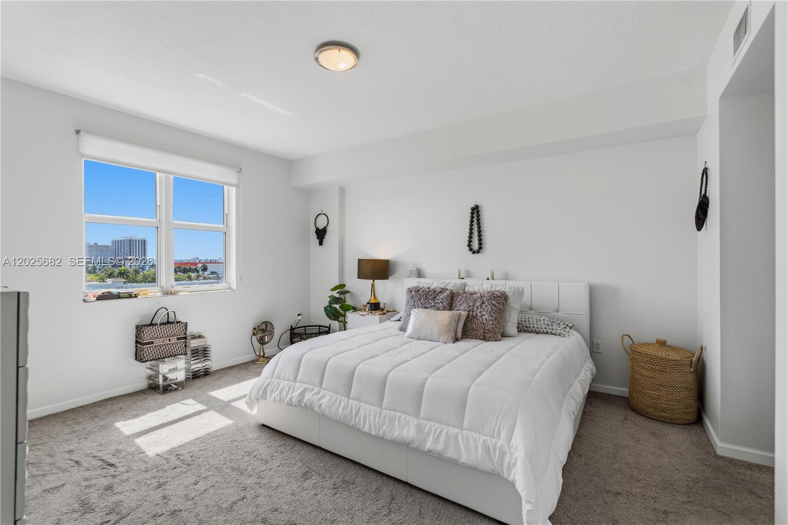 360 CONDO B - Residential