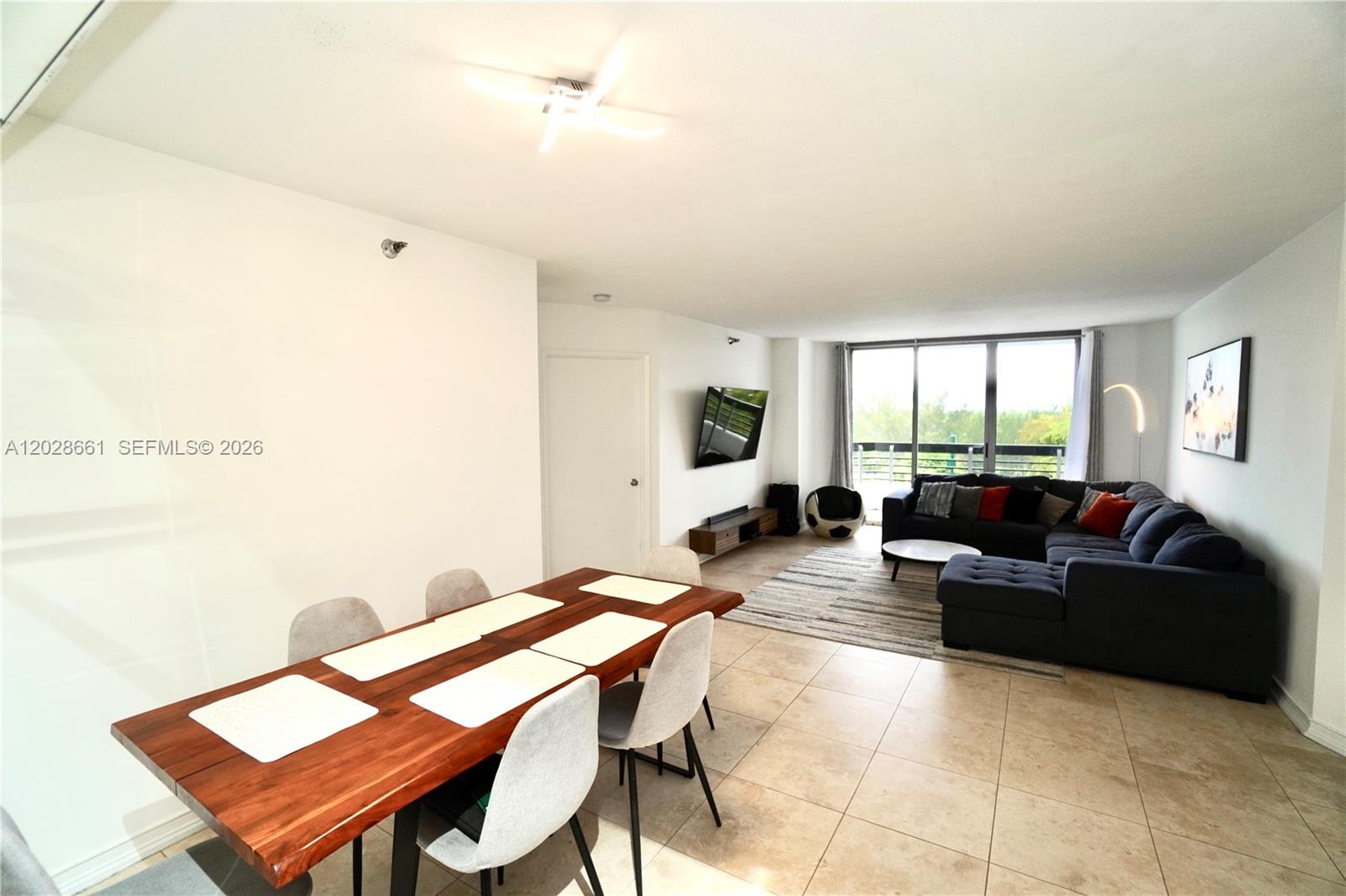 MYSTIC POINTE TOWER 600 C - Residential