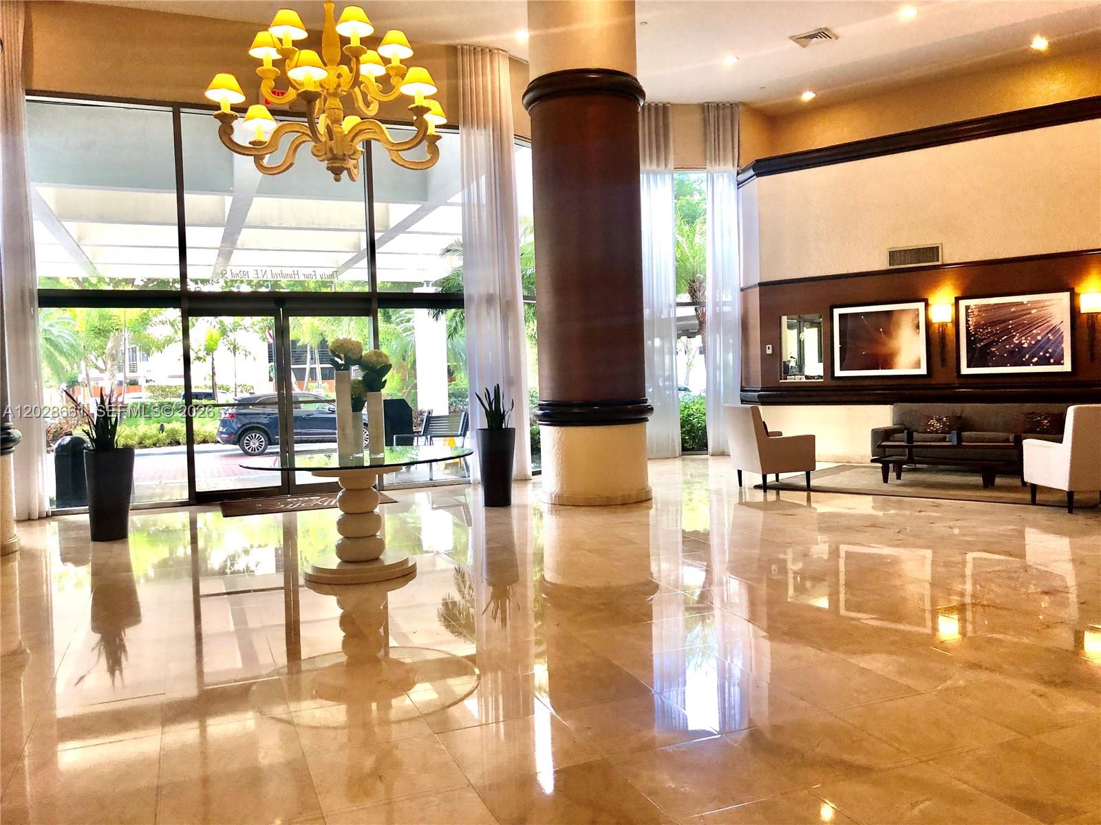MYSTIC POINTE TOWER 600 C - Residential